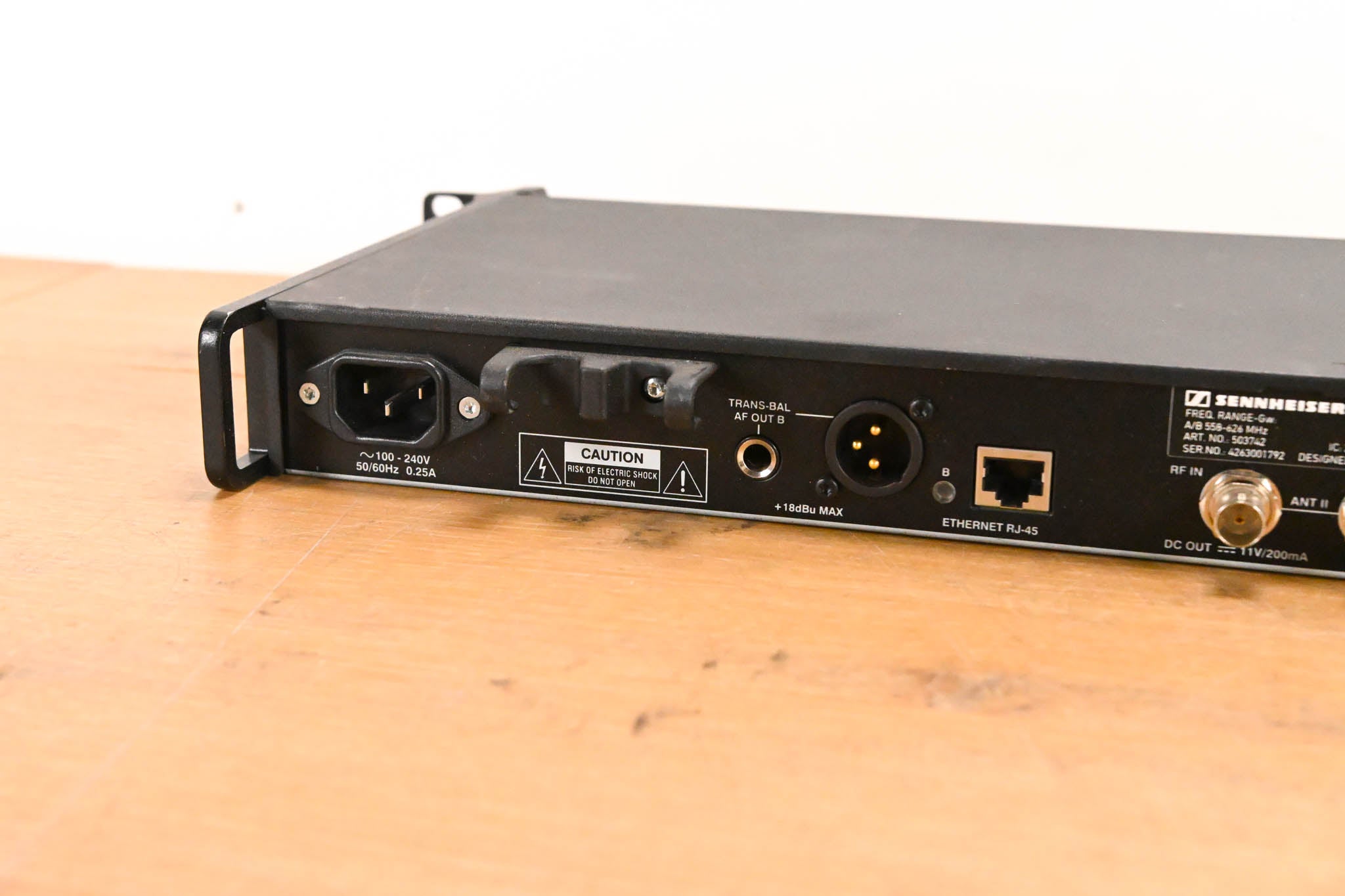 Sennheiser EM 2050 Wireless Receiver w/ Handheld - 558-626MHz NO CAPSULE