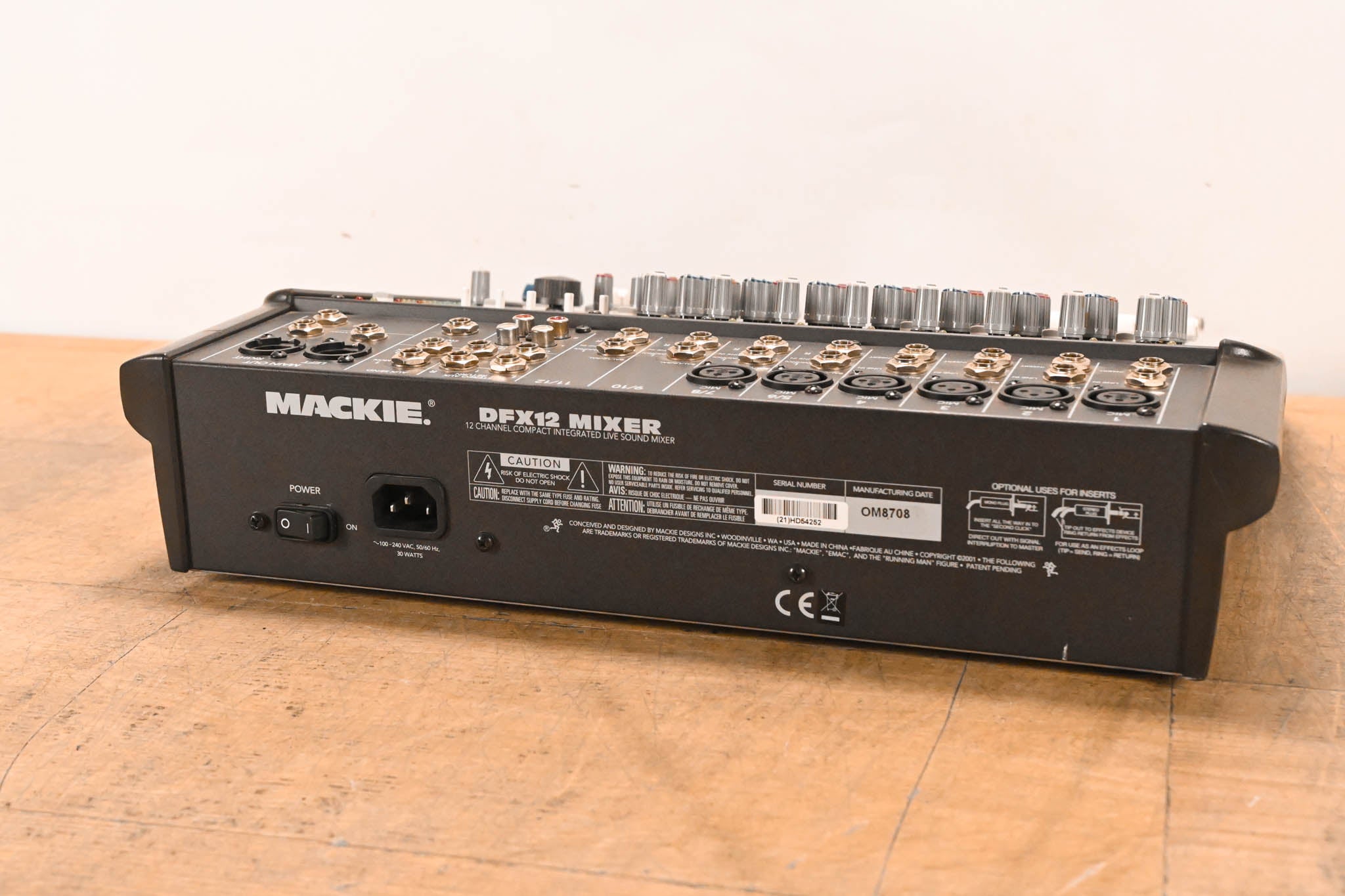 Mackie DFX-12 12-Channel Mixer with Digital Effects