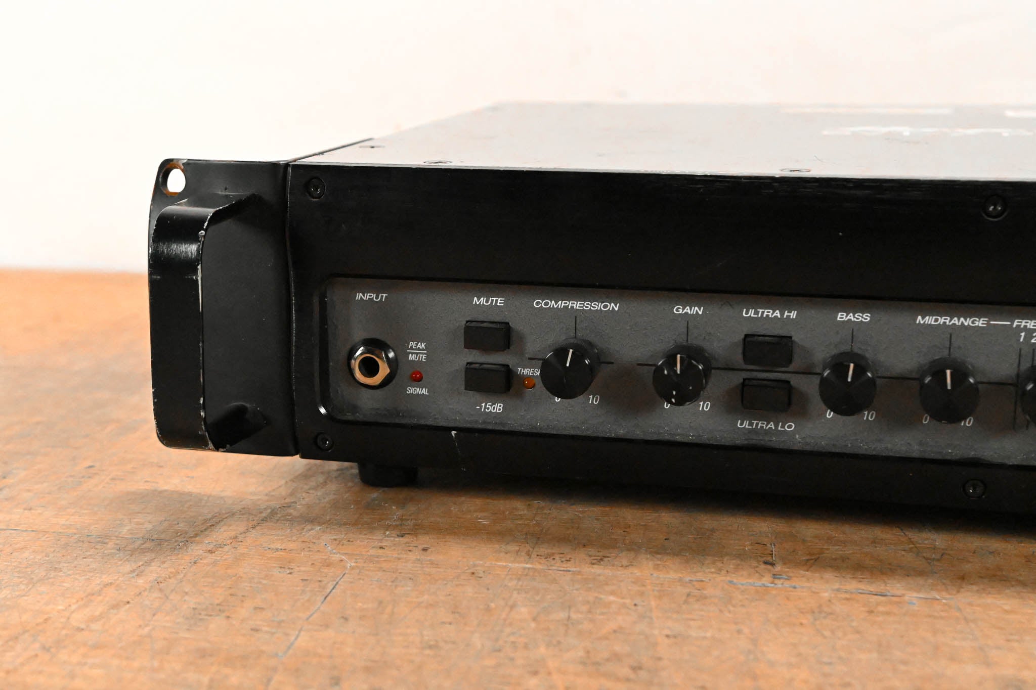 Ampeg SVT-7 PRO 1000W Bass Amp Head