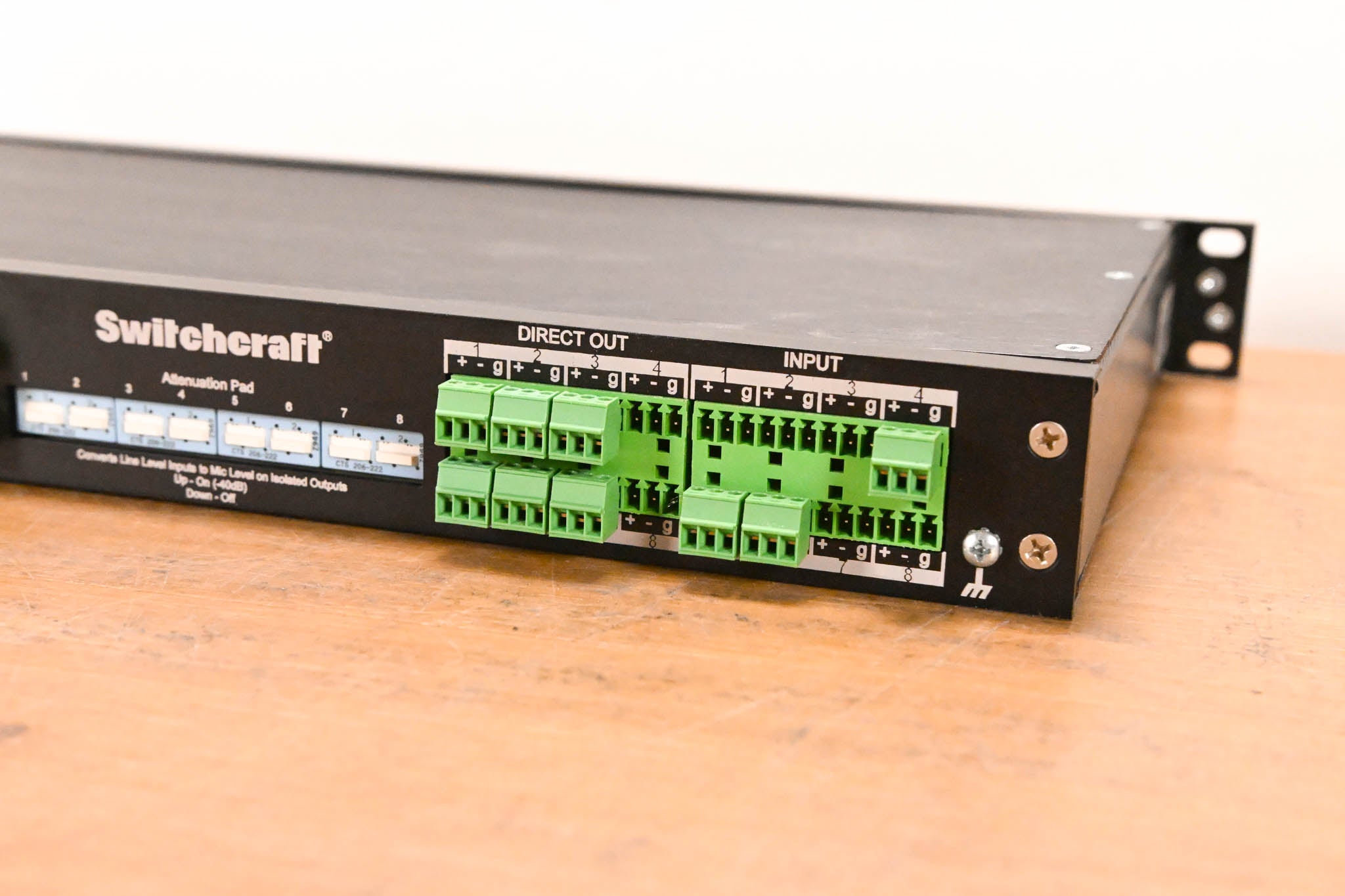 Switchcraft RMAS8C 8-Channel 3-Way Rackmount Mic Splitter with Rear I/O