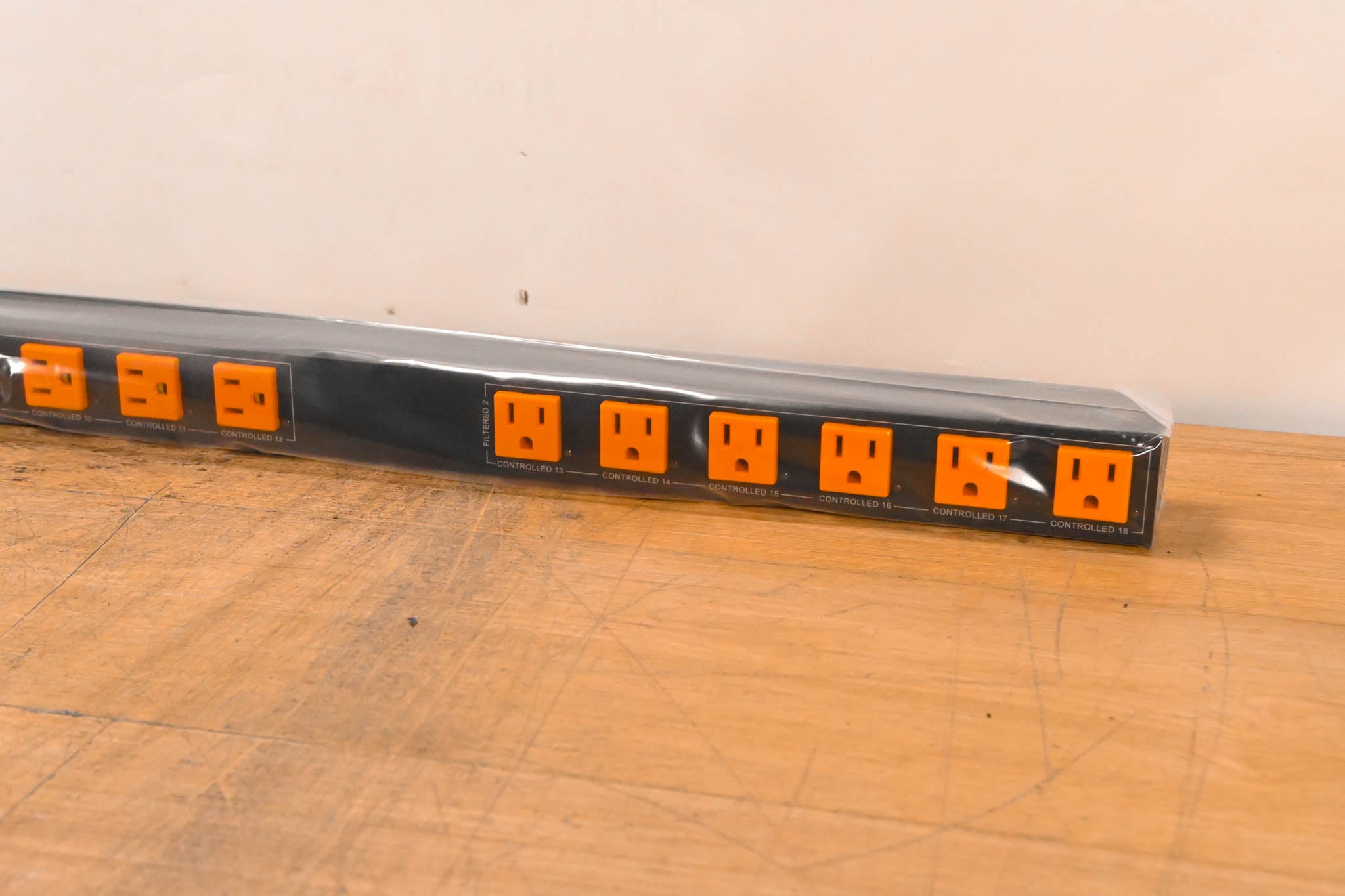 WattBox WB-800VPS-IPVM-18 Vertical IP Power Conditioner (18 Outlets)