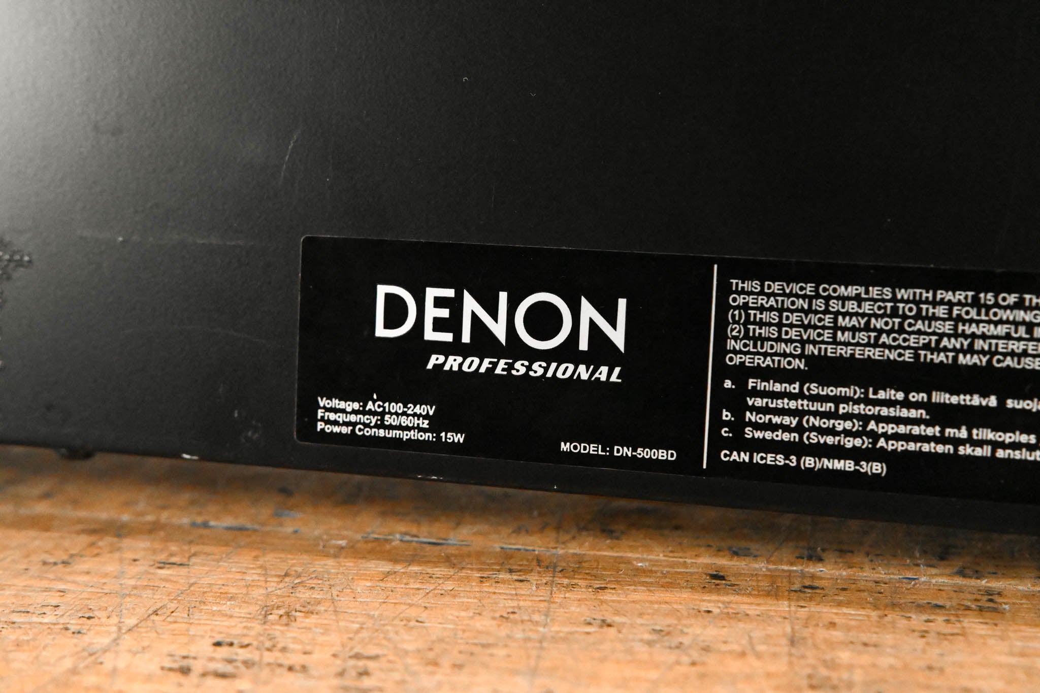 Denon DN-500BD Blu-Ray, DVD, and CD Player (NO REMOTE)