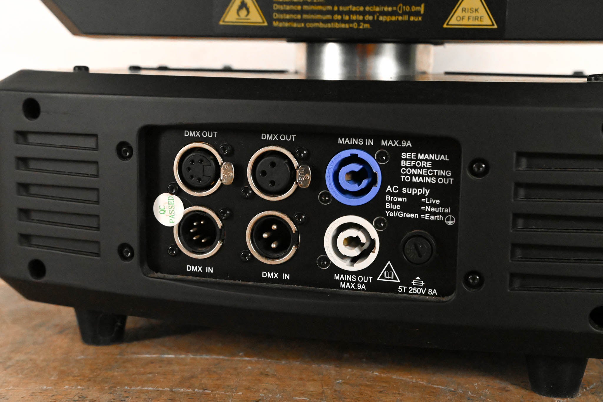 Martin Lighting RUSH MH 7 Hybrid Mid-Size All-in-One Hybrid Fixture
