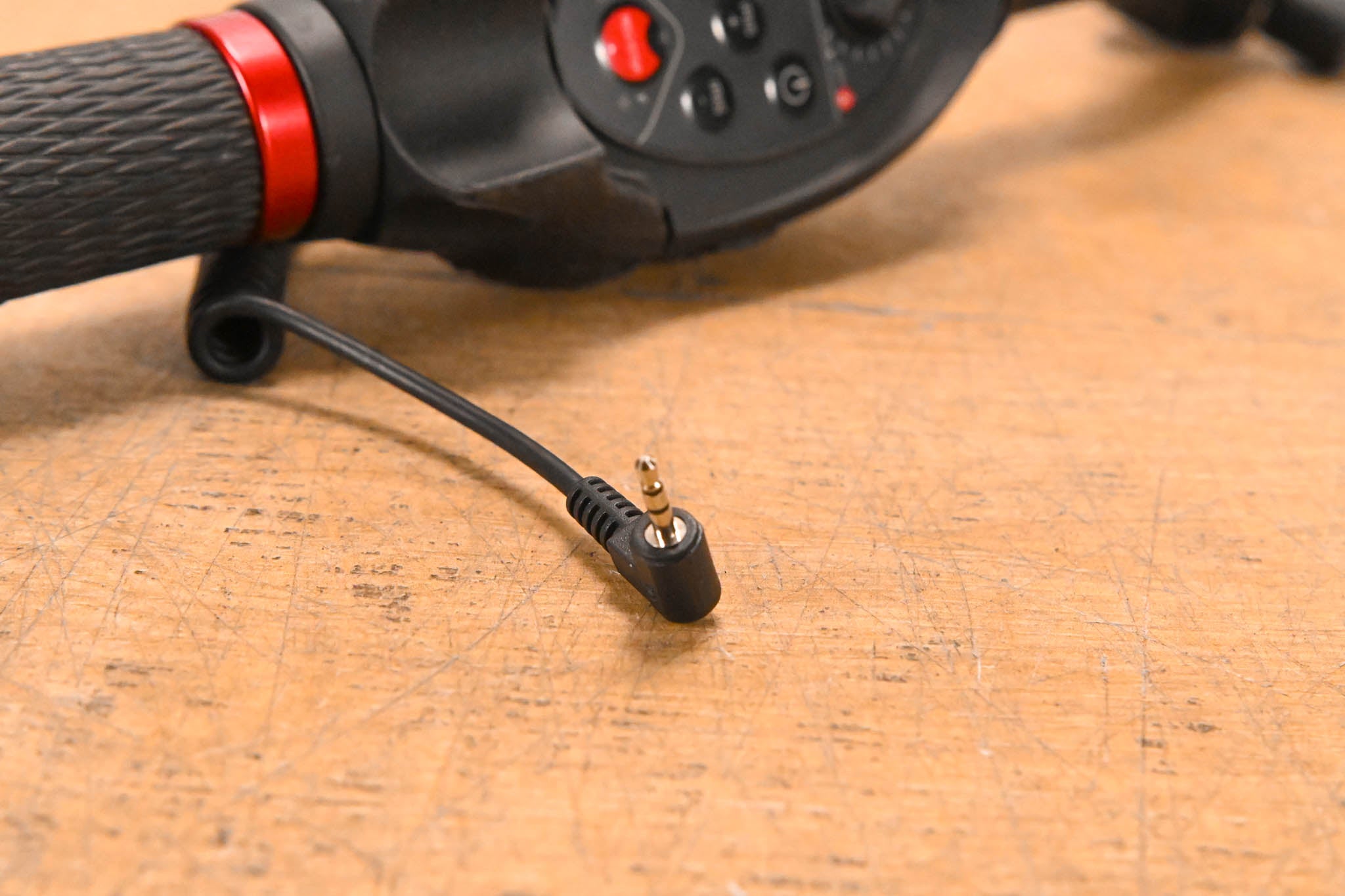 Manfrotto MVR901EPLA Pan-Bar Remote Control for Cameras with LANC