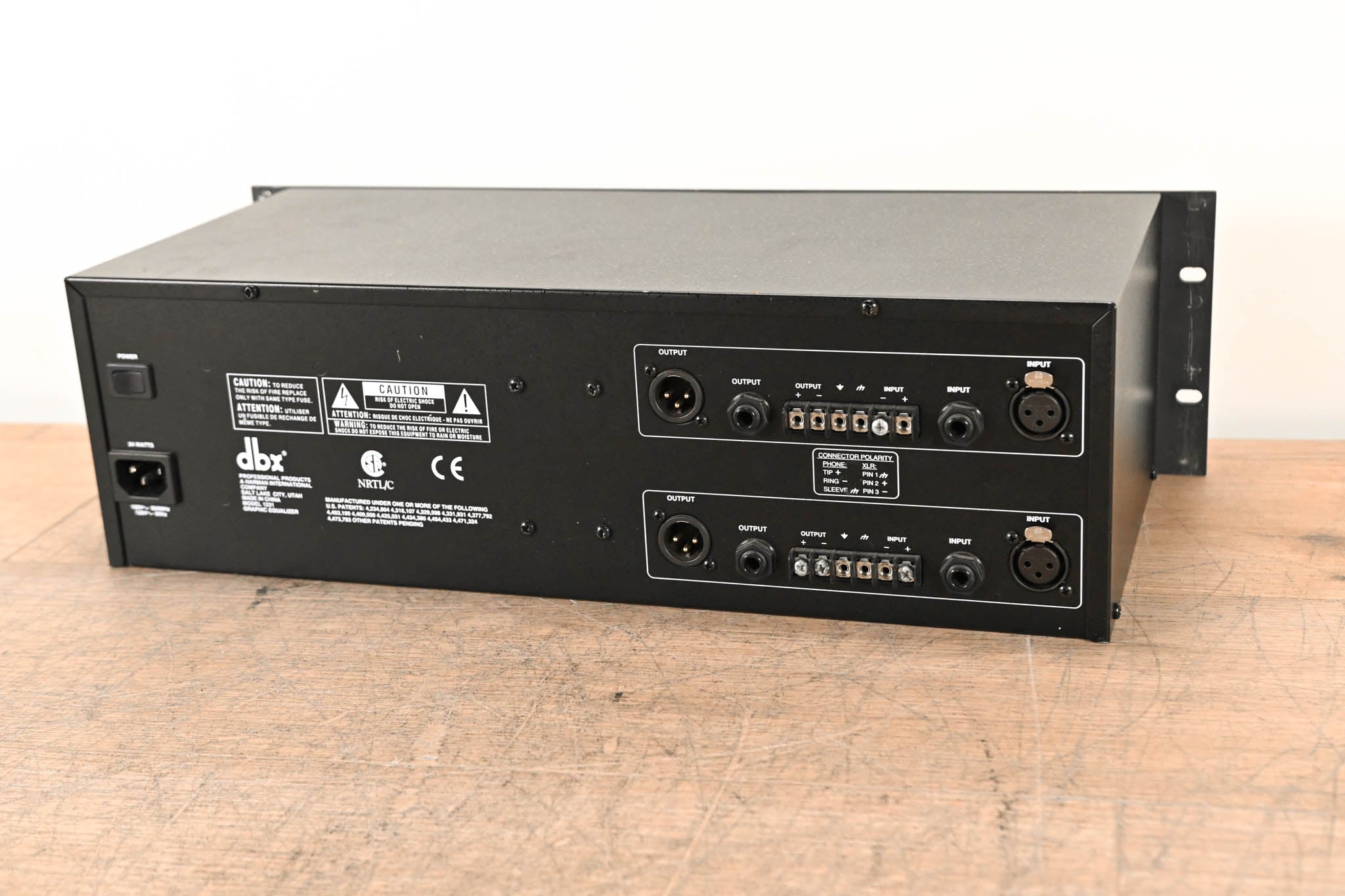 dbx 1231 Dual-Channel 31-Band Graphic Equalizer