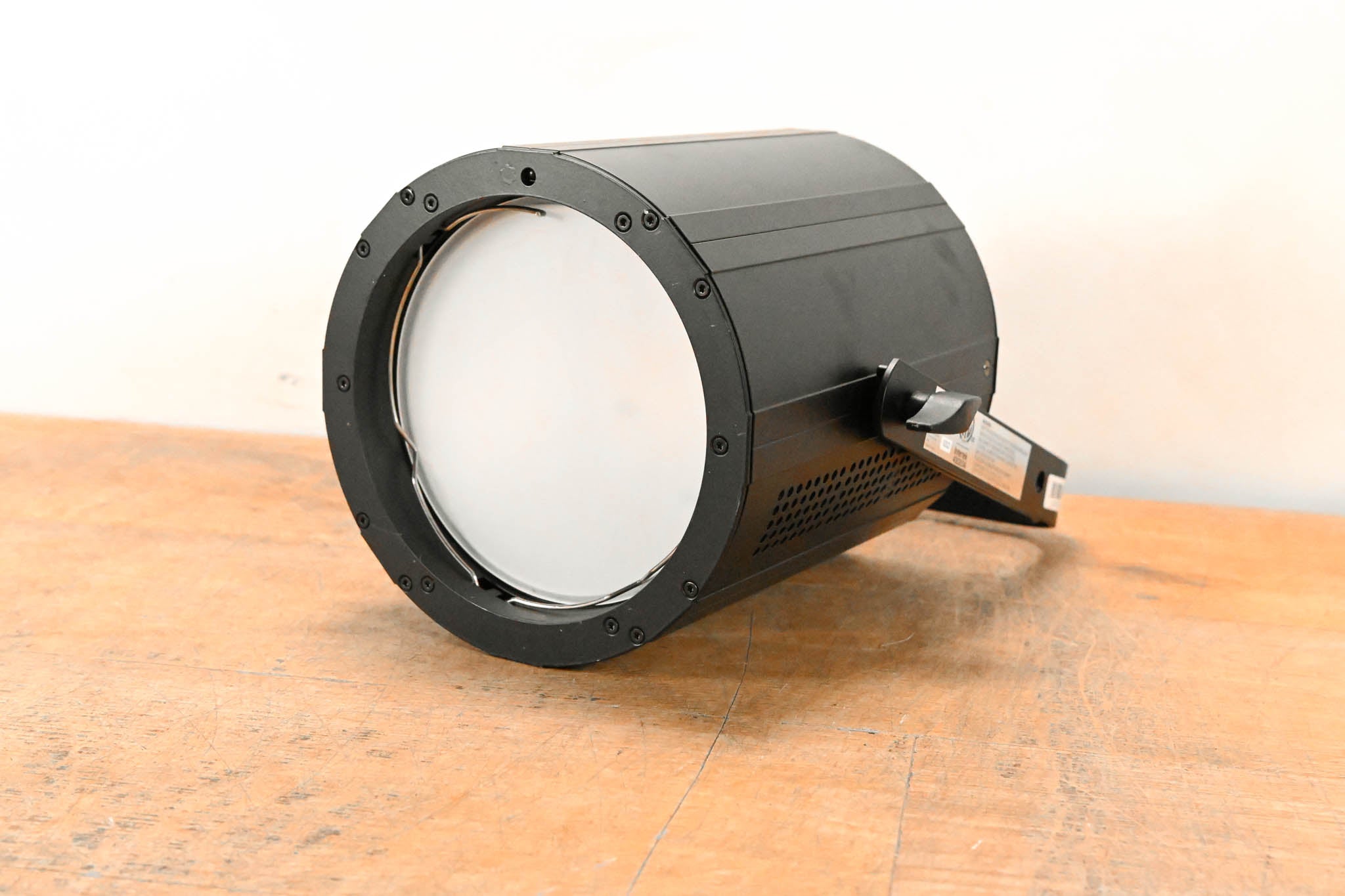 ADJ COB Cannon LP200ST 200W Chip On Board Color Mixing Wash Fixture