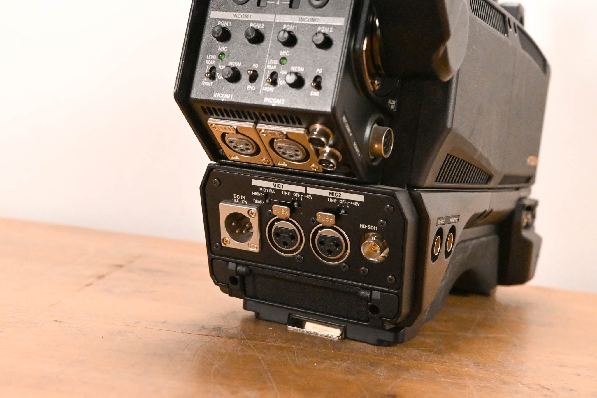 Hitachi Z-HD5000 HDTV Camera with CA-HF1000 Camera Adaptor