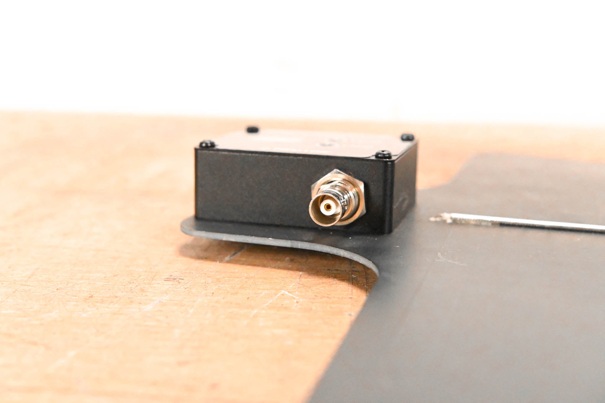 Phenyx Pro PAS-82 UHF Paddle Directional Antenna - 400-950MHz