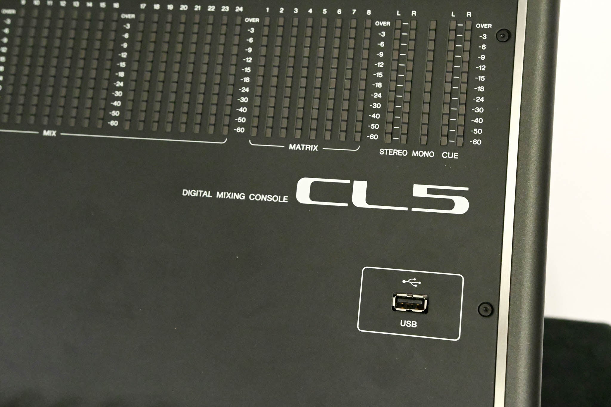 Yamaha CL5 72-Channel Digital Mixing Console
