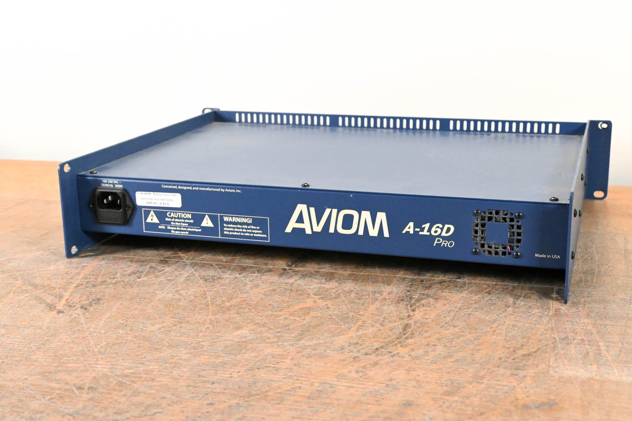 Aviom A-16D Pro A-Net Distributor