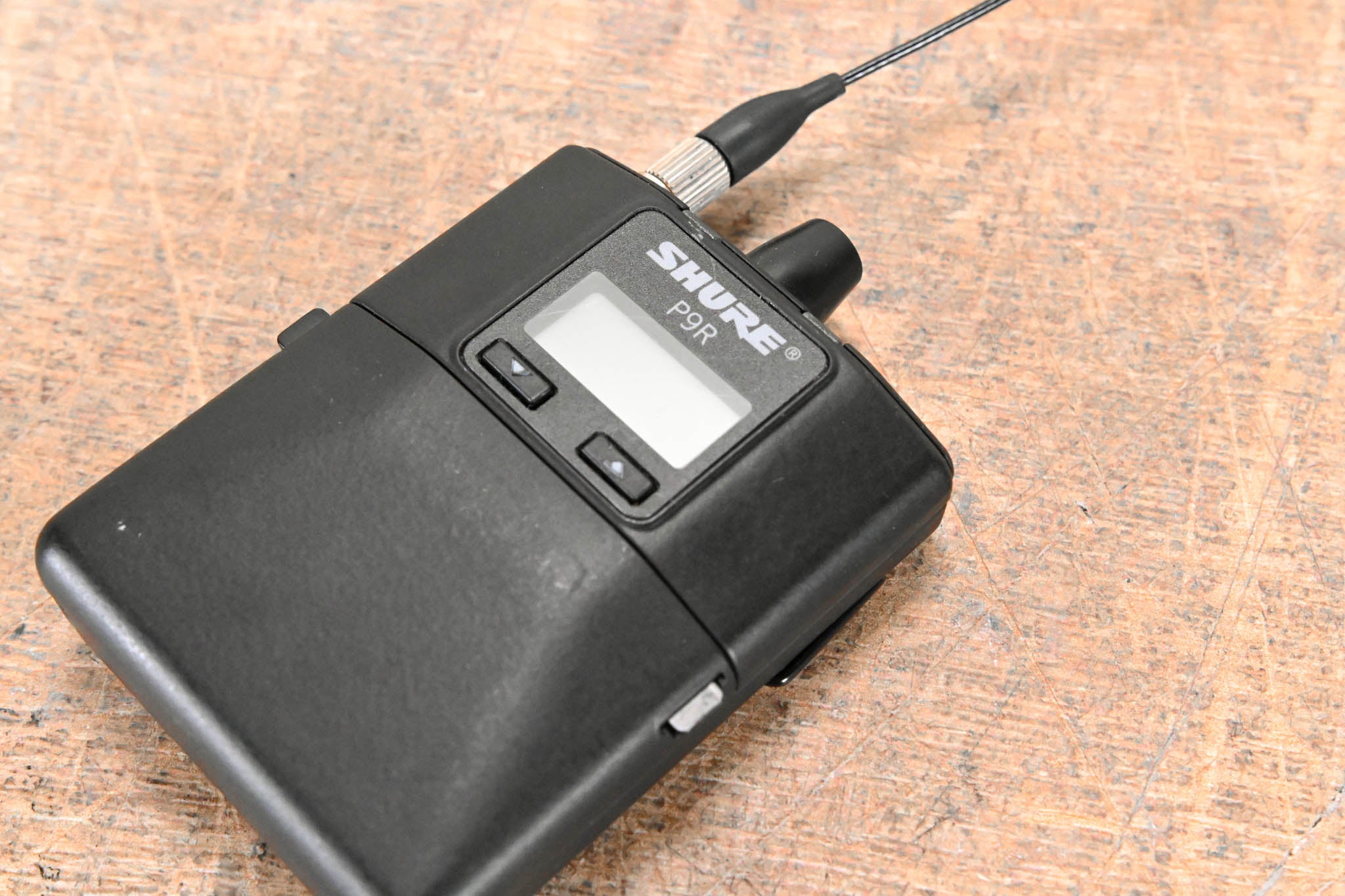 Shure P9R-L6 Wireless Bodypack Receiver - L6 Band: 656-692 MHz