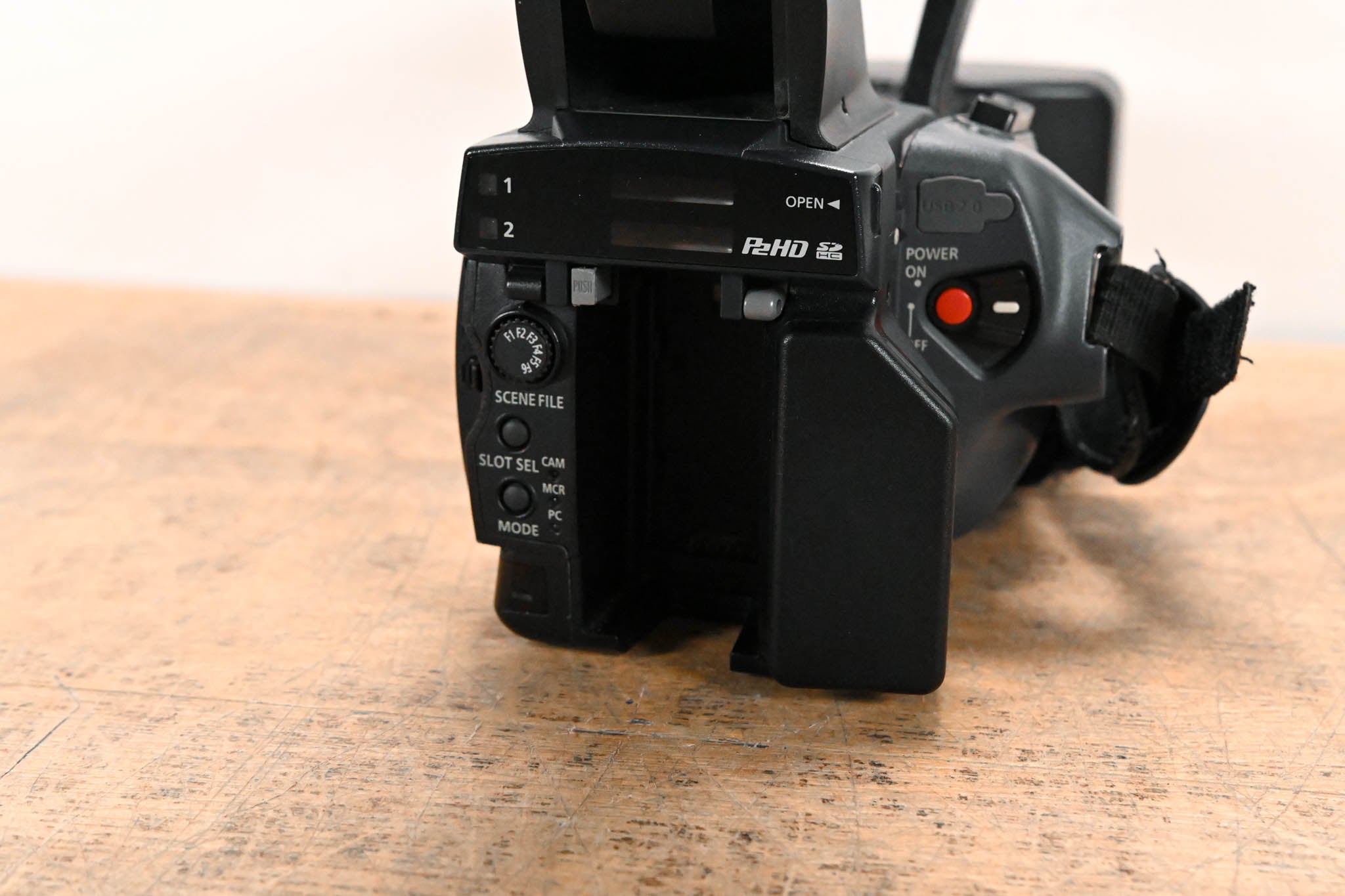 Panasonic AG-HPX170P P2HD Solid-State Camcorder