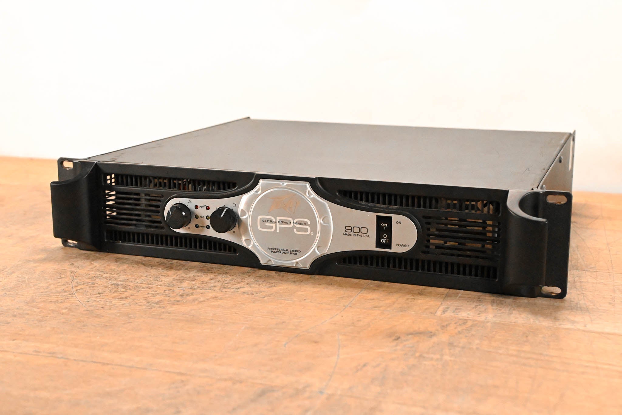 Peavey GPS 900 Professional Stereo Power Amplifier