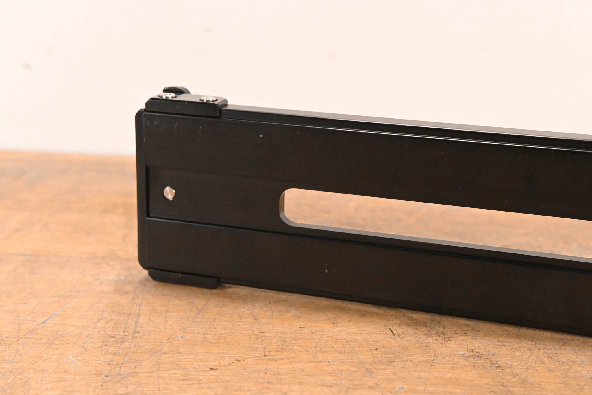 Hitachi TA-Z3 Tripod Quick Release Adapter