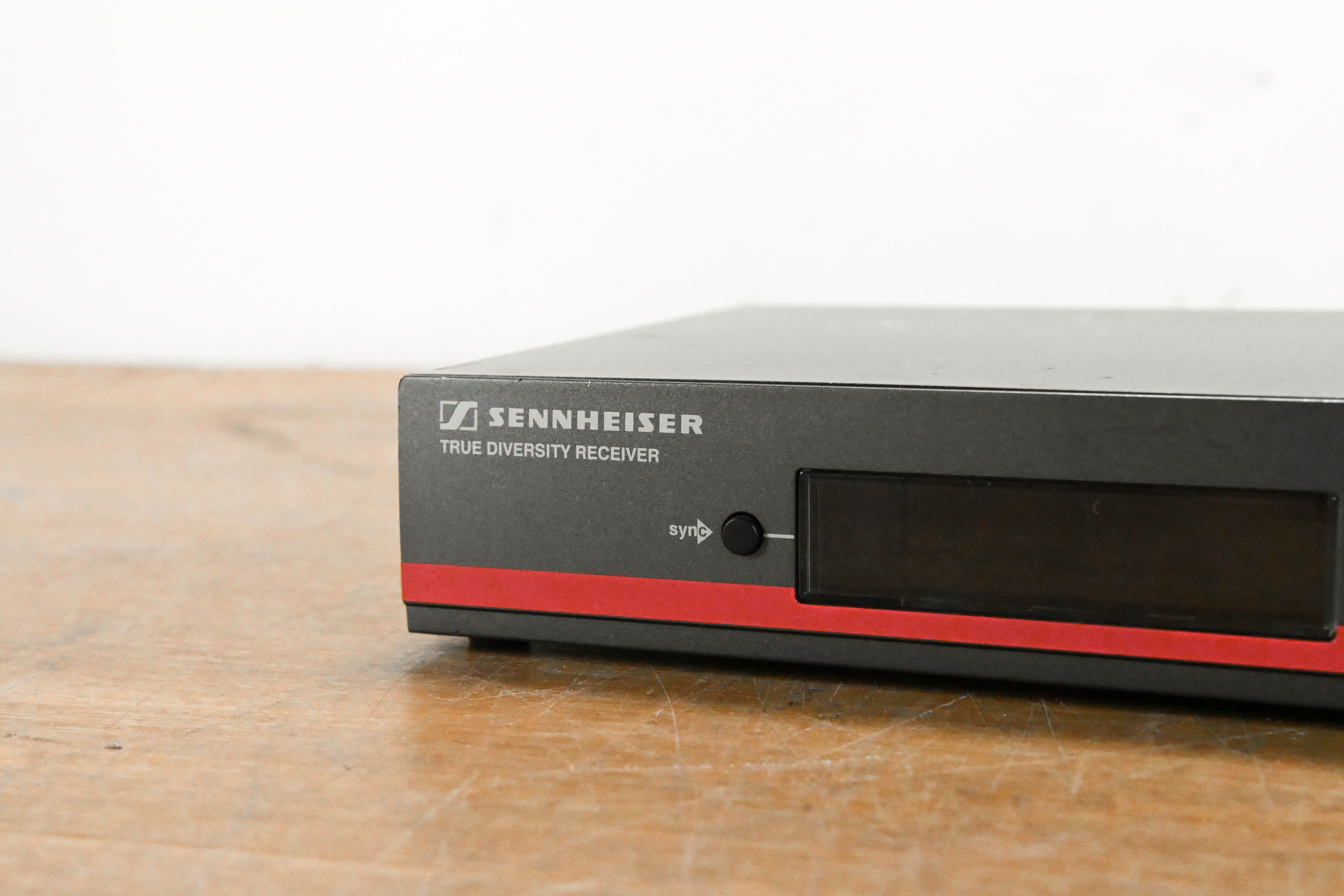 Sennheiser EM 100 G3 Receiver w/ SK 300 G3 Bodypack - B Range (NO PSU)