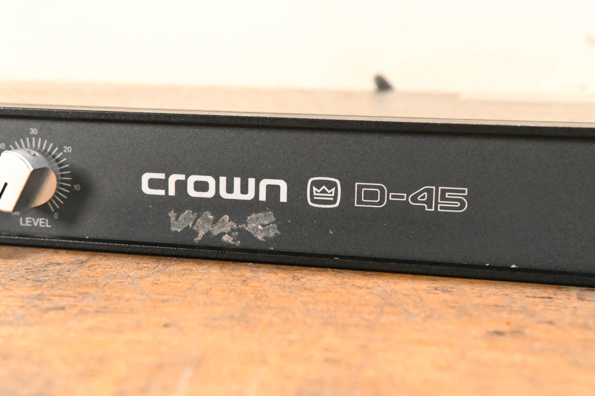 Crown D-45 Two-Channel, 35W Power Amplifier