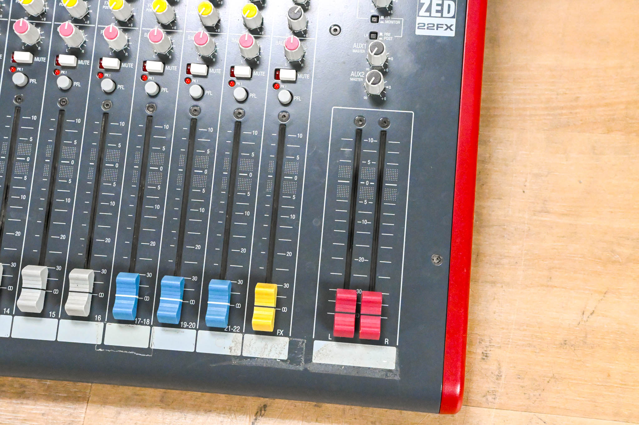 Allen & Heath ZED-22FX 22-Channel Mixer with USB and Effects