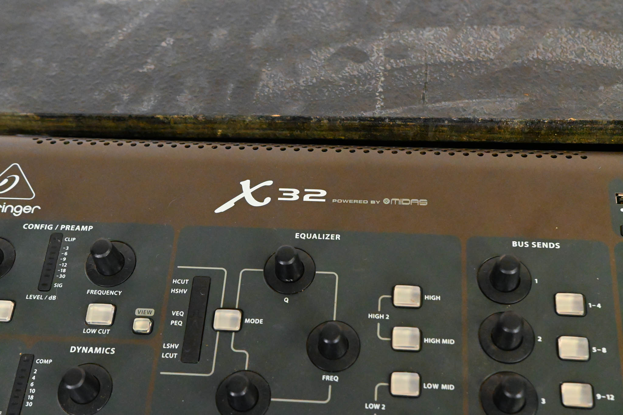 Behringer X32 40-Channel Digital Mixing Console with Road Case
