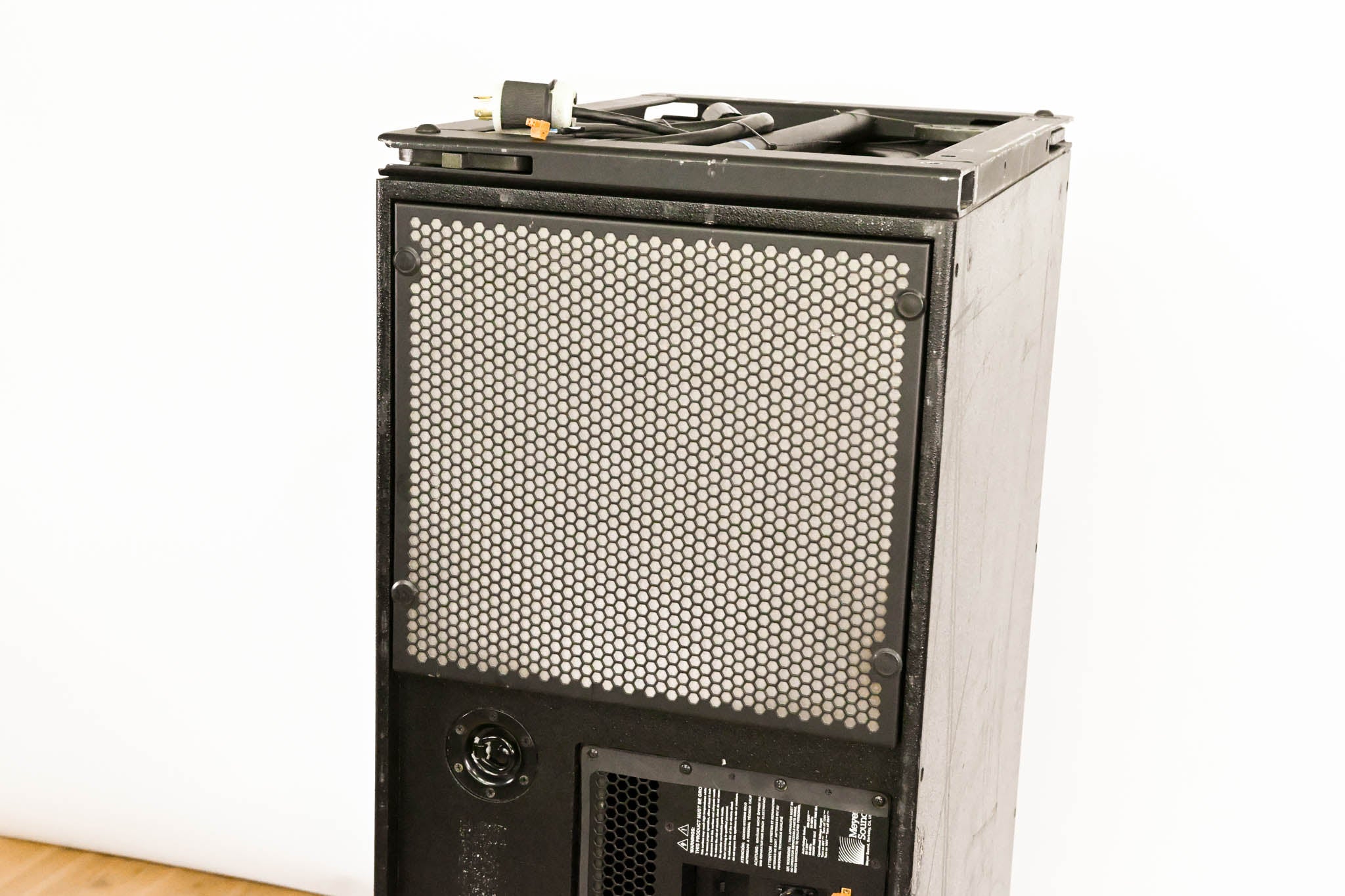 Meyer Sound M3D-SUB Active Directional Cardioid Subwoofer