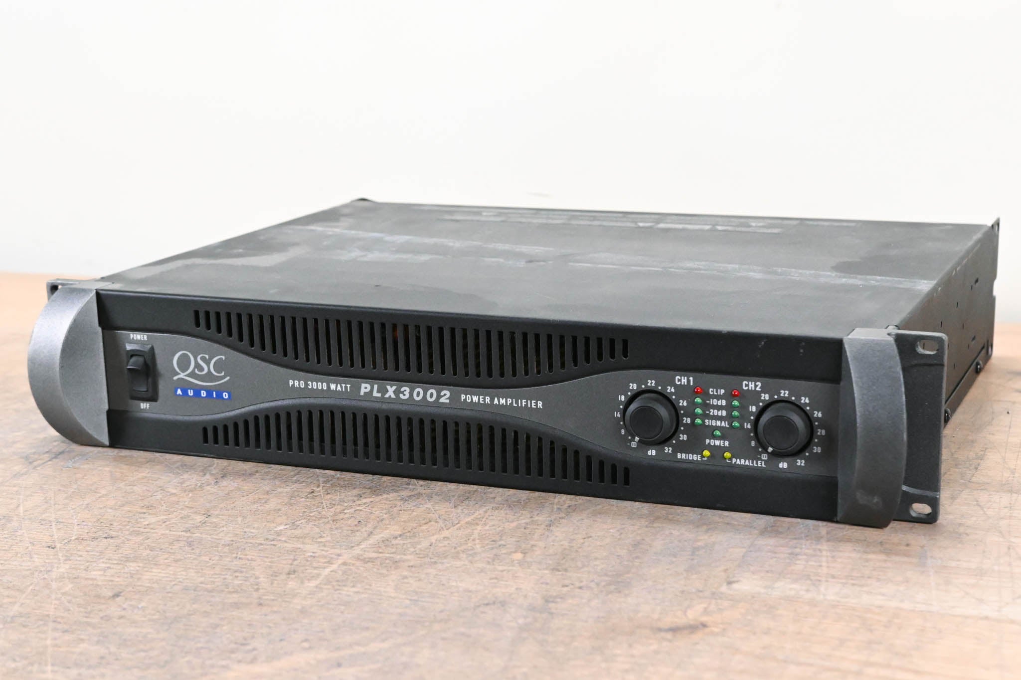 QSC PLX3002 2-Channel Power Amplifier