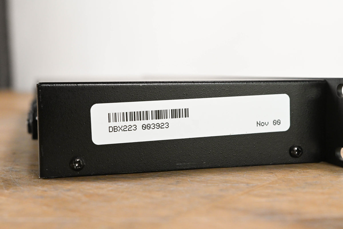 dbx 223 Stereo 2-Way / Mono 3-Way Crossover