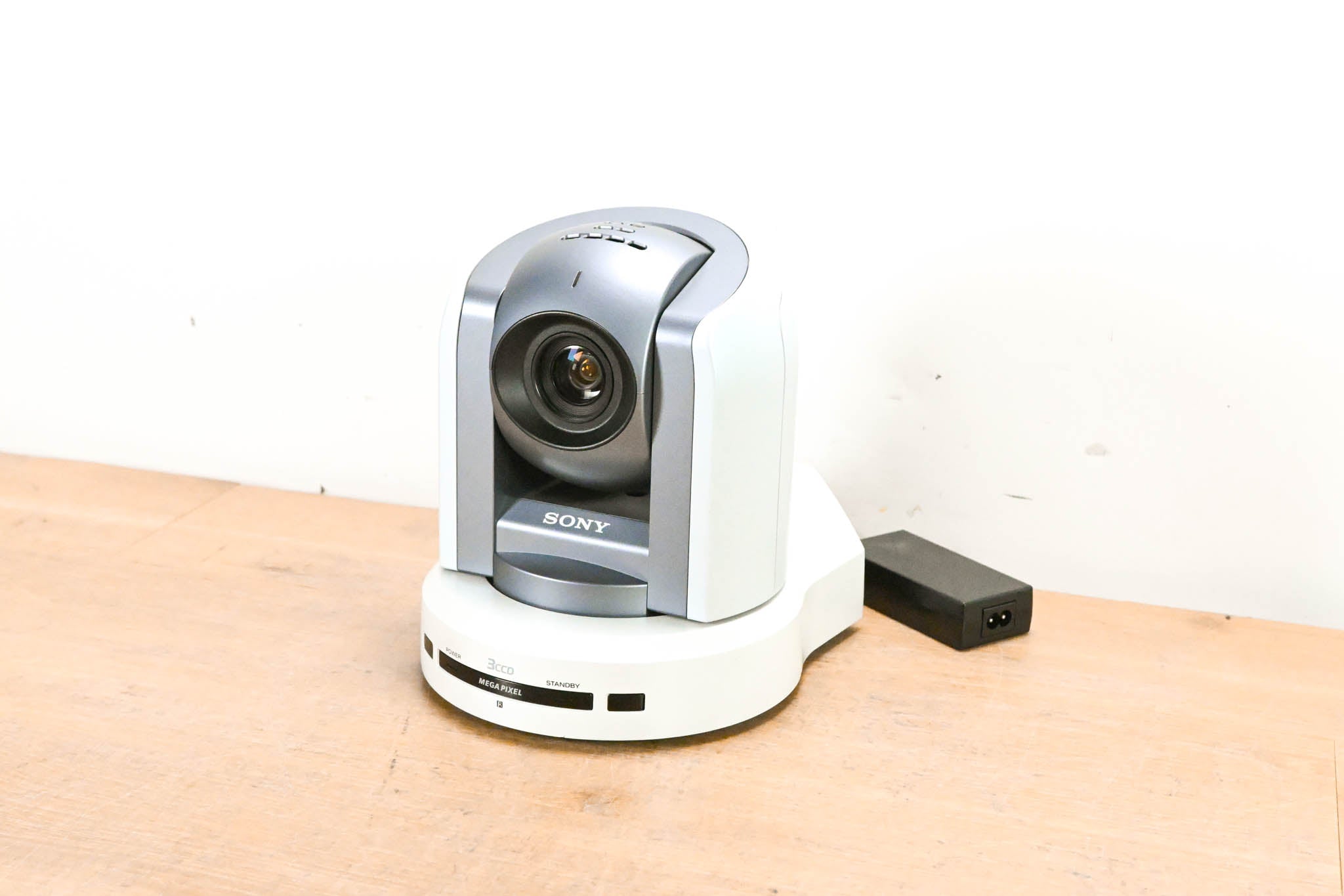 Sony BRC-300 1/4" 3-CCD PTZ Color Video Camera