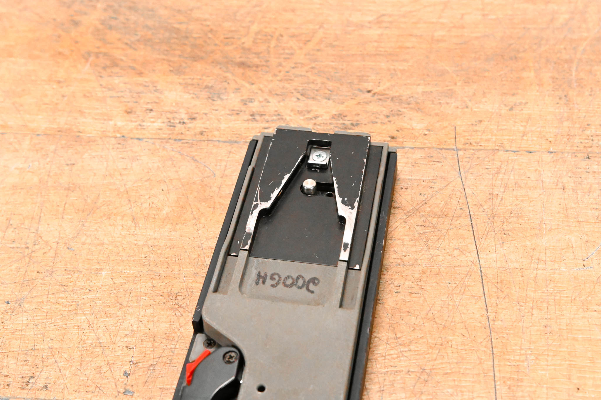 Sony VCT-U14-F Quick Release Tripod Adapter