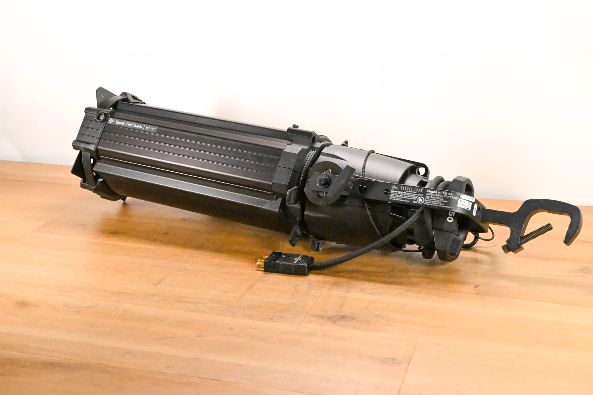 ETC Source Four Zoom 15-30 Degree 750 Ellipsoidal Light
