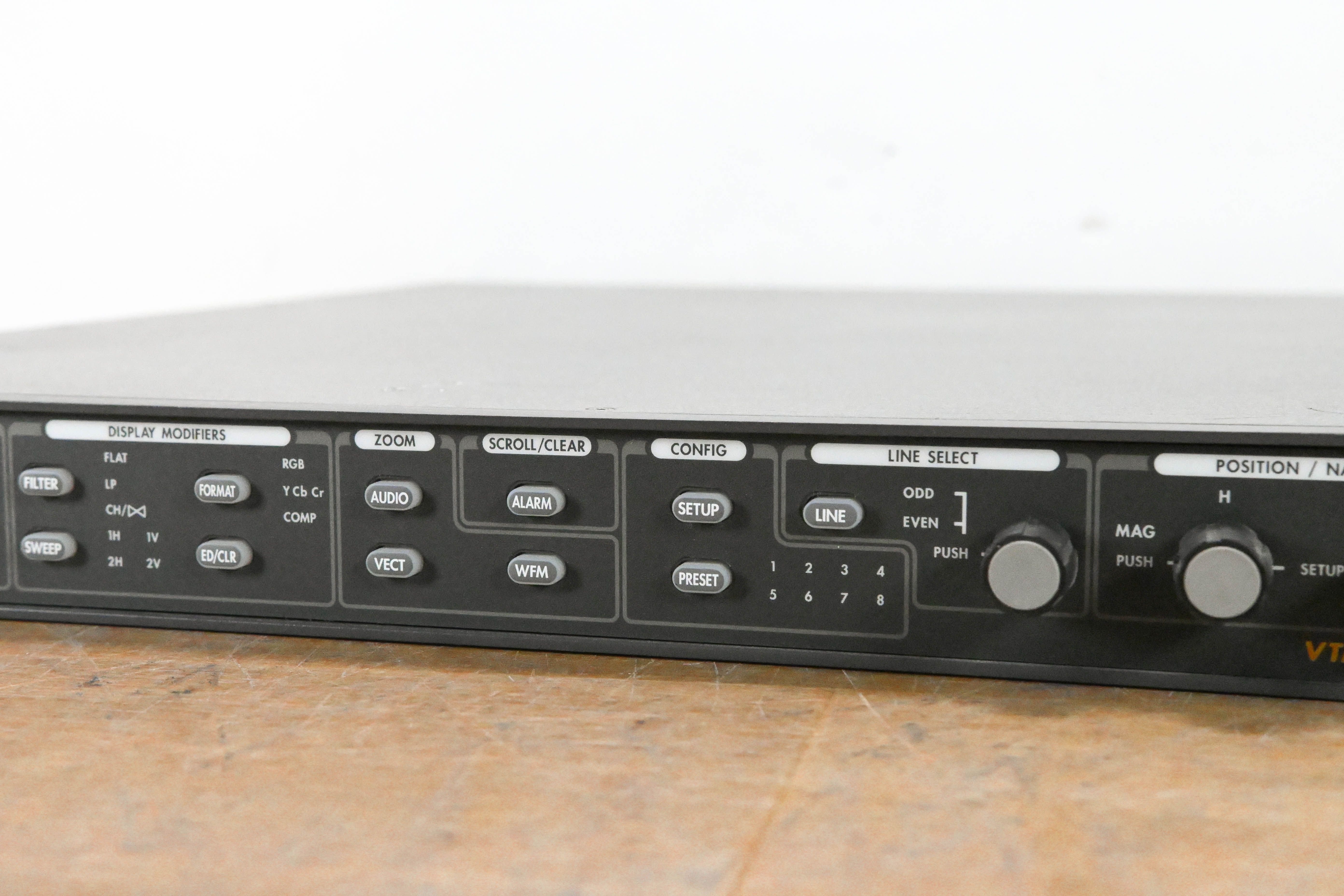 Videotek VTM-420HD/SD Multi-Format Monitor