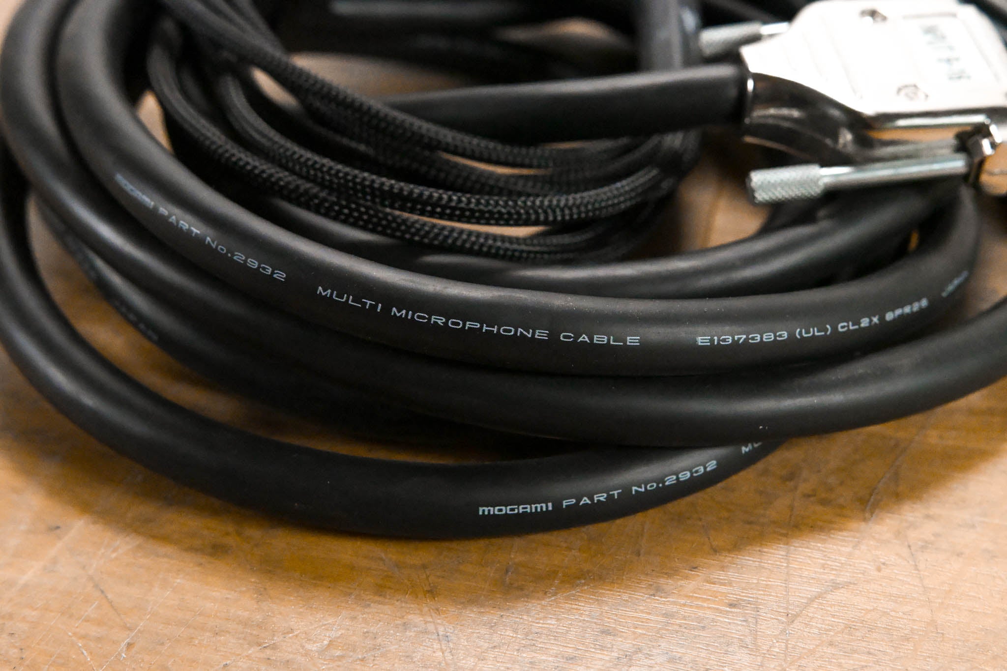 Mogami 2932 DB25 Male to (8) 1/4" TRS Male Breakout Cable - 15'