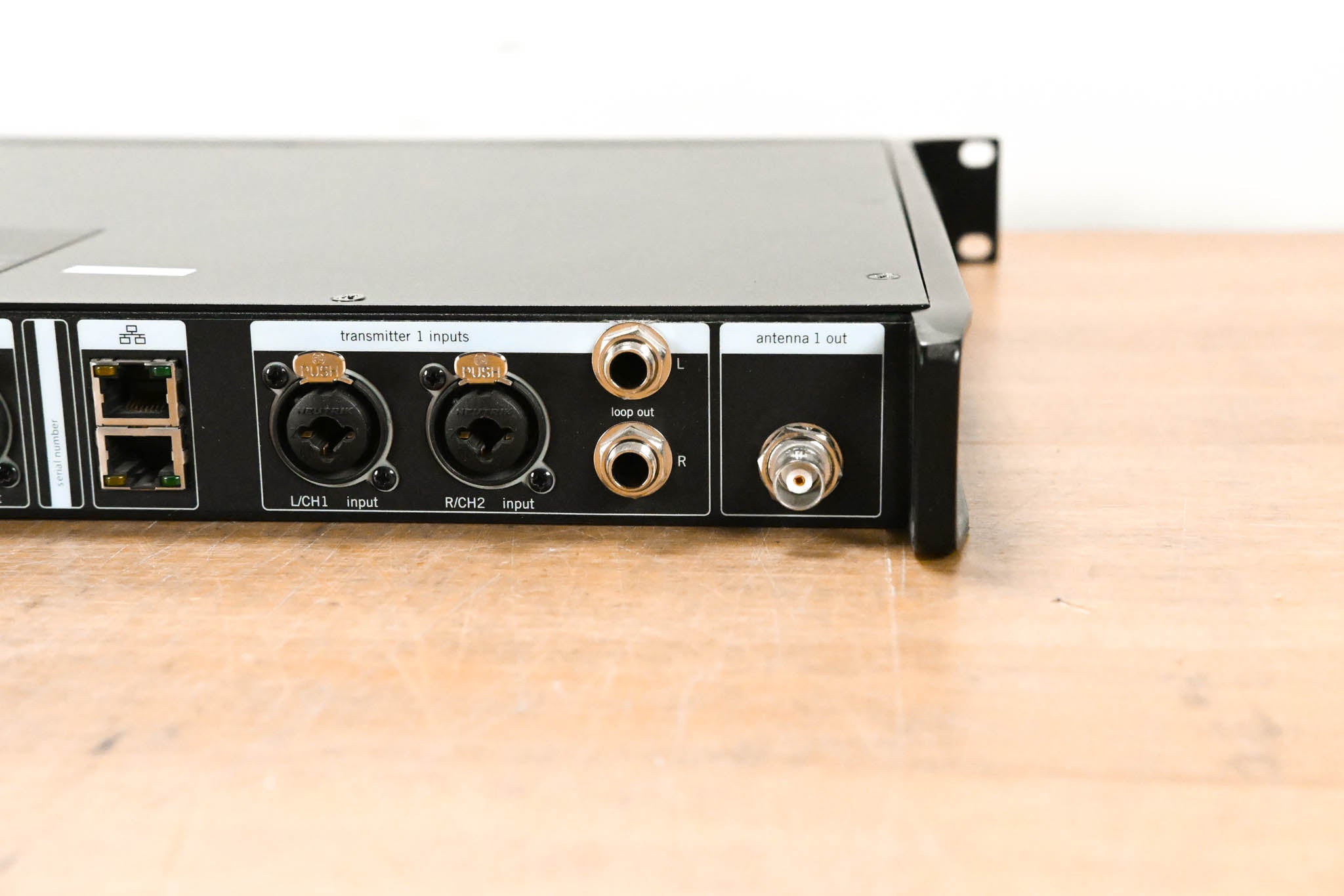 Shure PSM 1000 In-Ear Personal Monitoring System - G10 Band: 470-542 MHz