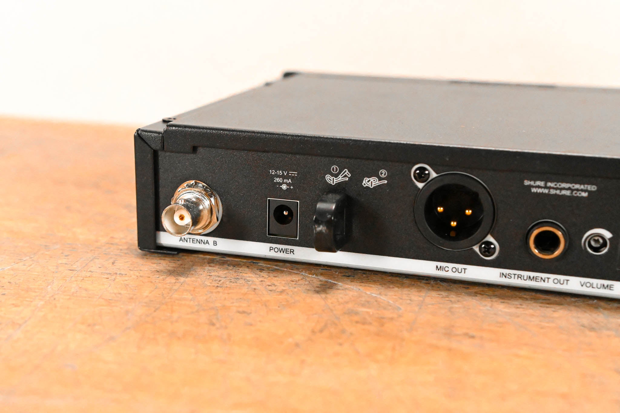 Shure BLX24R/B58 Handheld Wireless System - H10 Band (NO POWER SUPPLY)