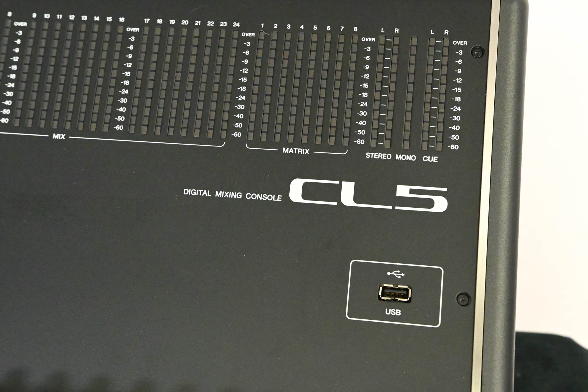 Yamaha CL5 72-Channel Digital Mixing Console