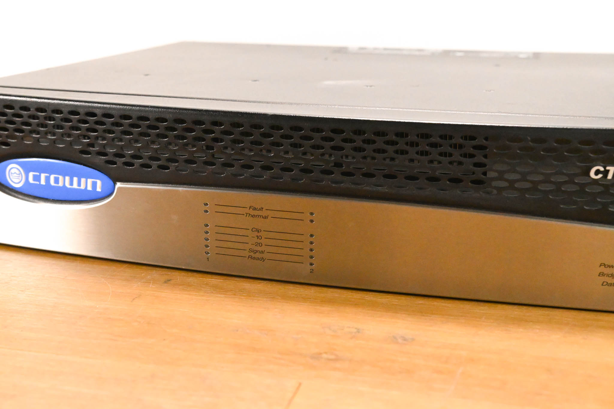 Crown CTs 3000 Two-Channel 1500W Power Amplifier