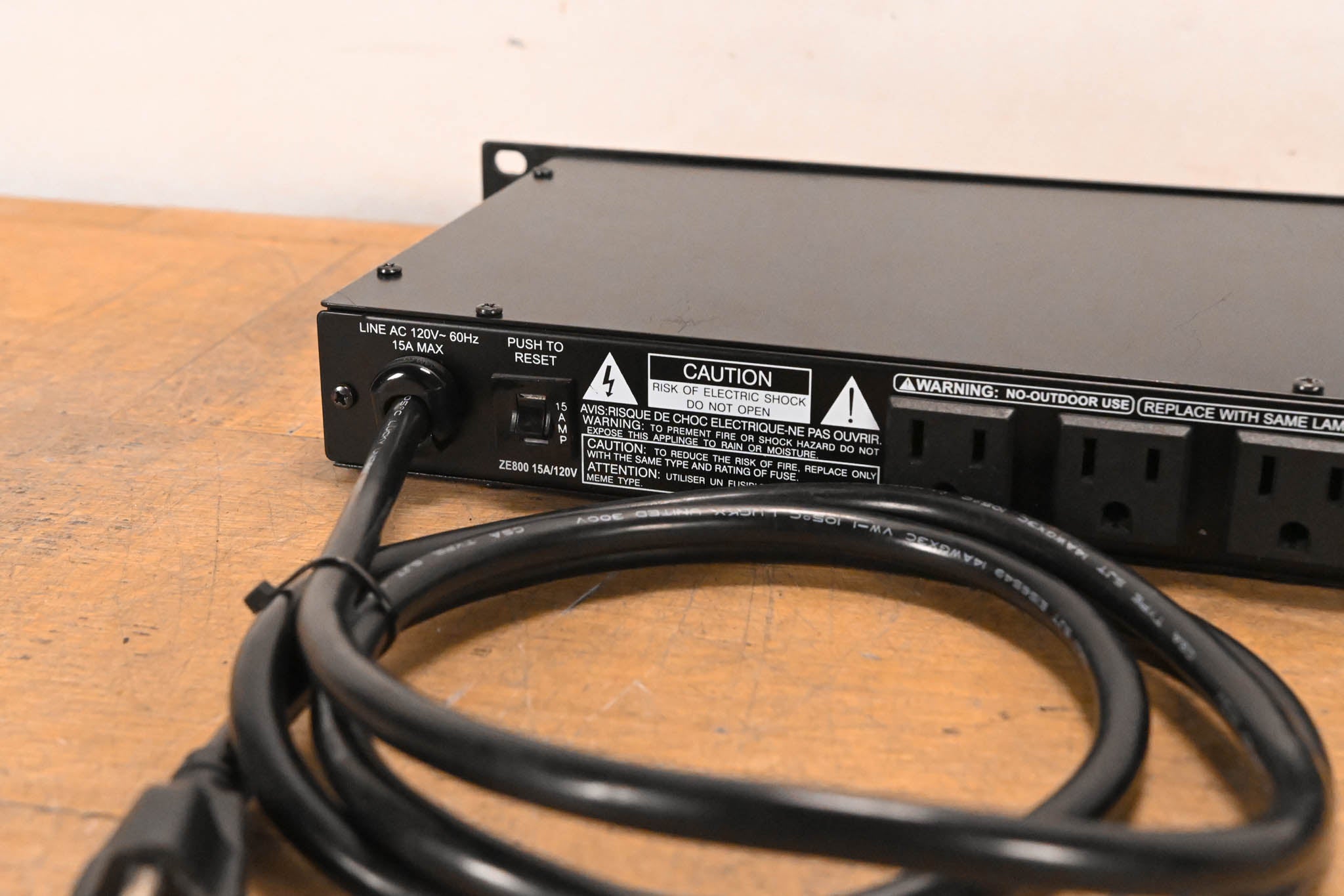 Furman RackRider RR-15PLUS 1RU Power Conditioner w/ Lights + V-Meter