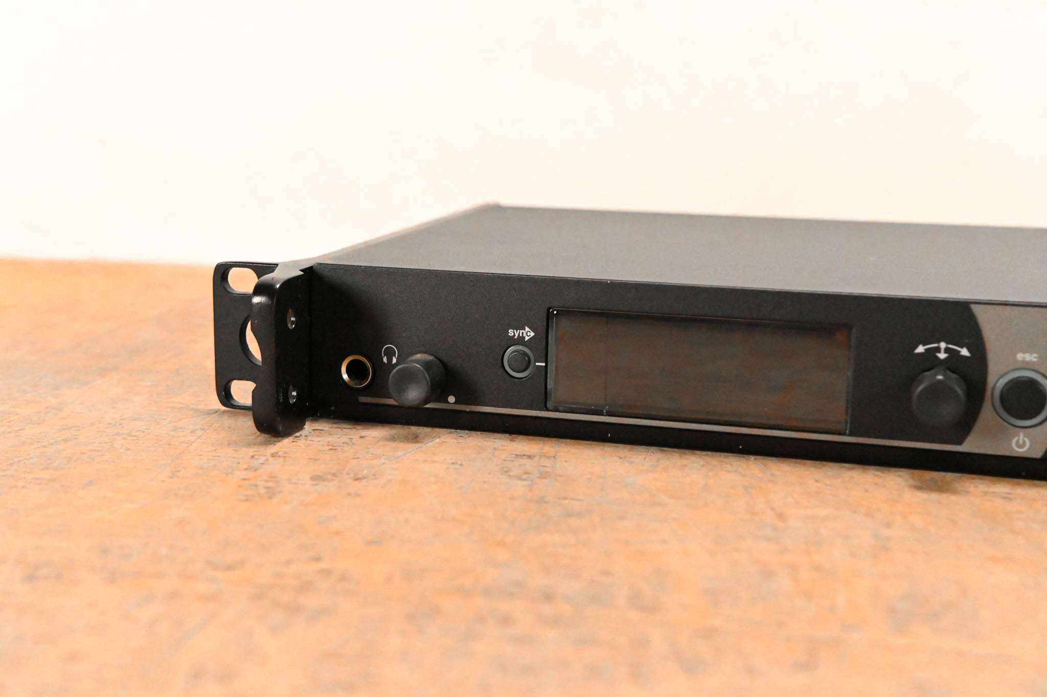 Sennheiser EM 2050 Dual-Channel Wireless Receiver Aw Range: 516-558 MHz