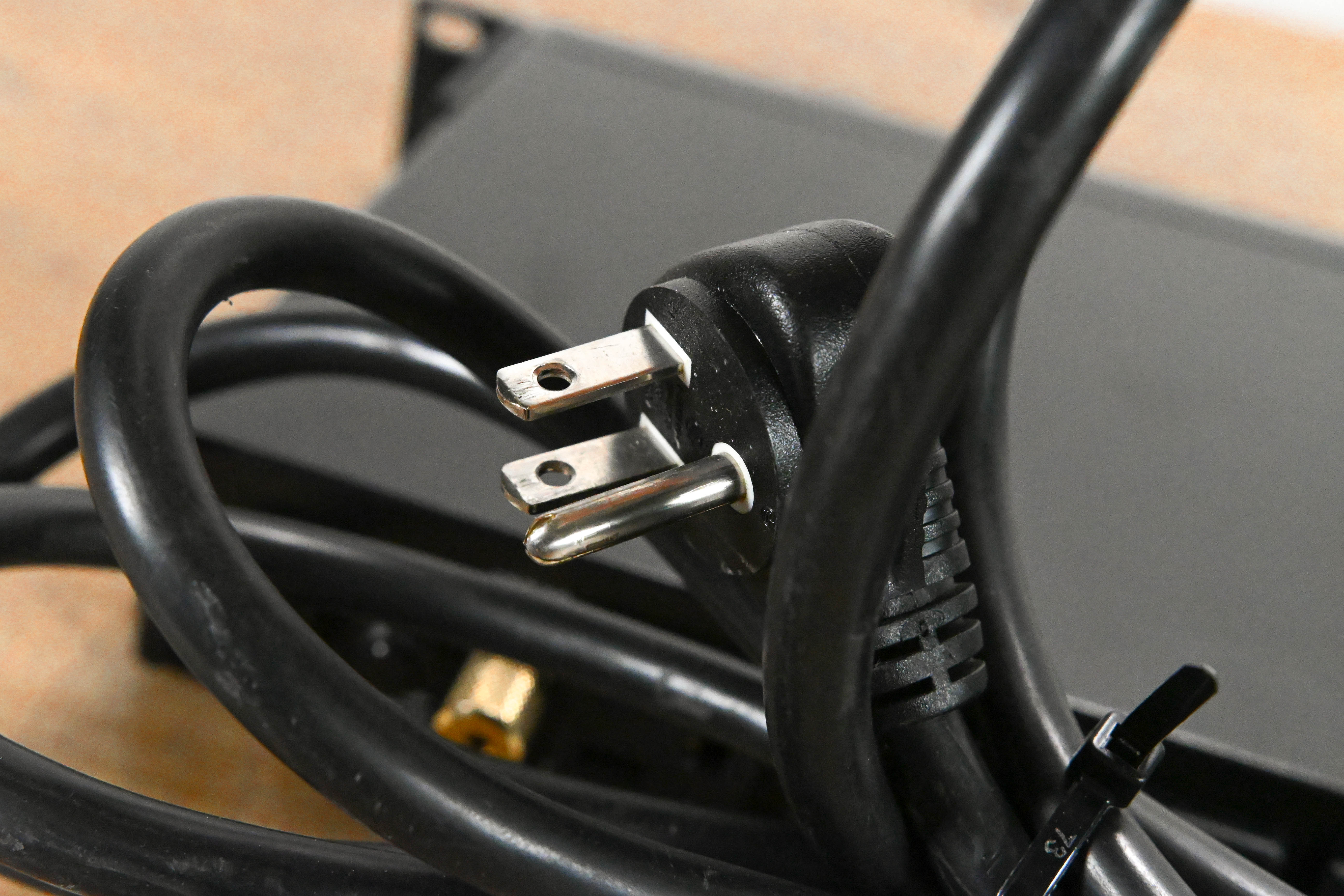 Panamax MR4300 9-Outlet Power Management Conditioner
