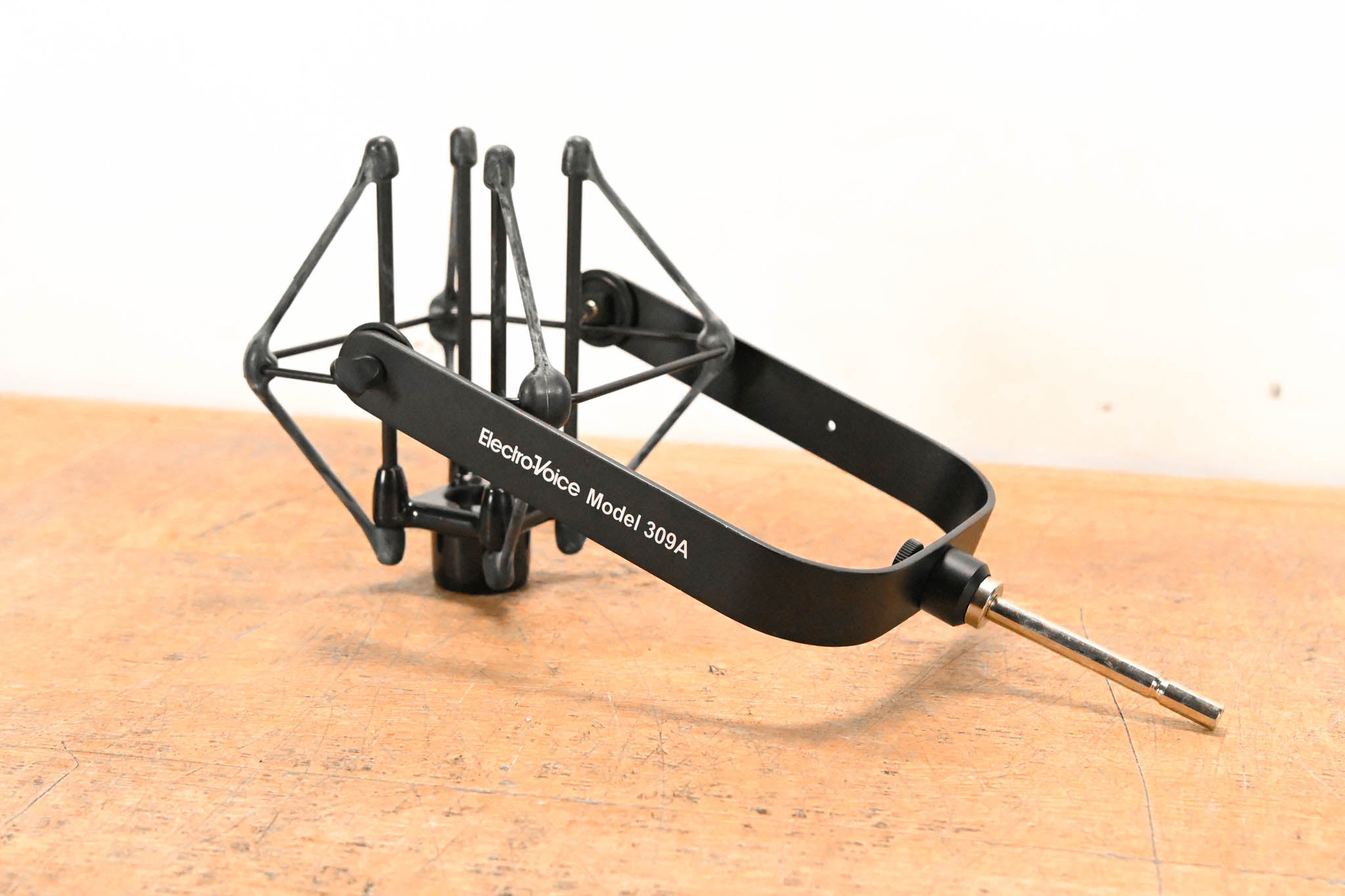 Electro-Voice (EV) 309A Shock Mount