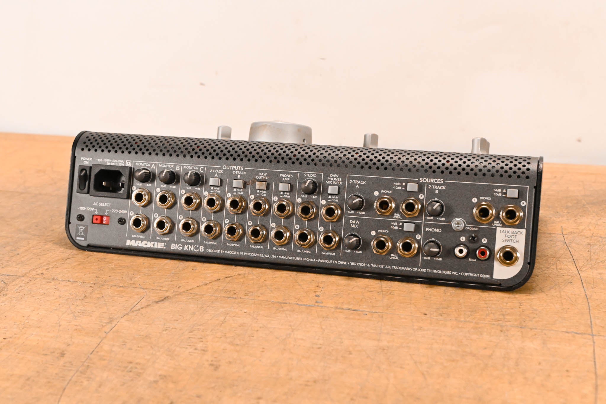 Mackie Big Knob Studio Command System