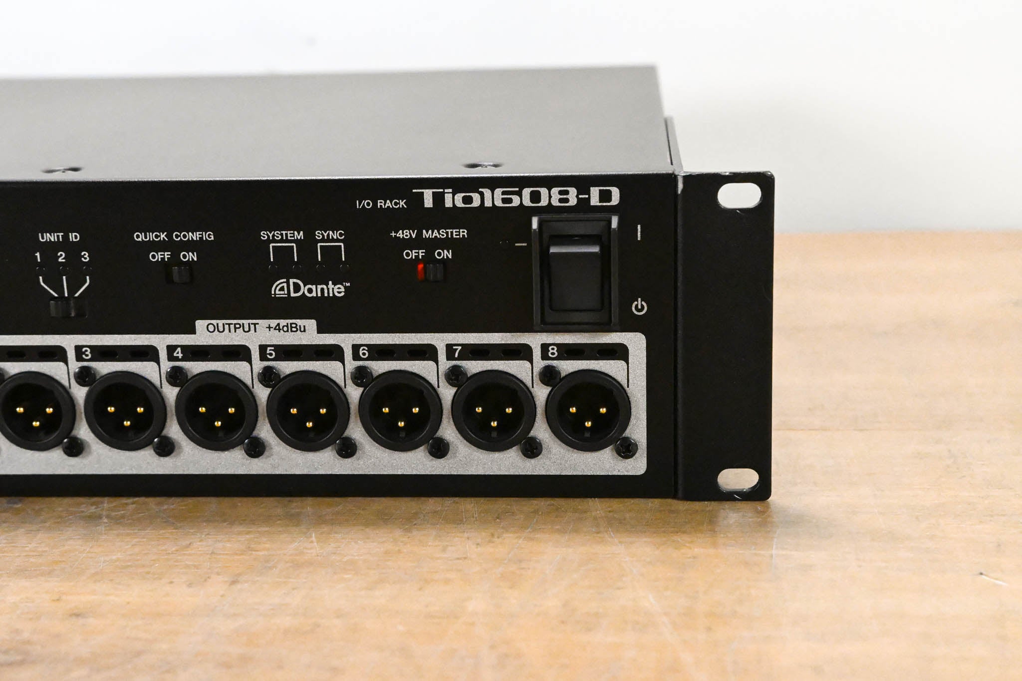 Yamaha Tio1608-D 16-Input/8-Output Dante Stagebox for TF Series Mixers