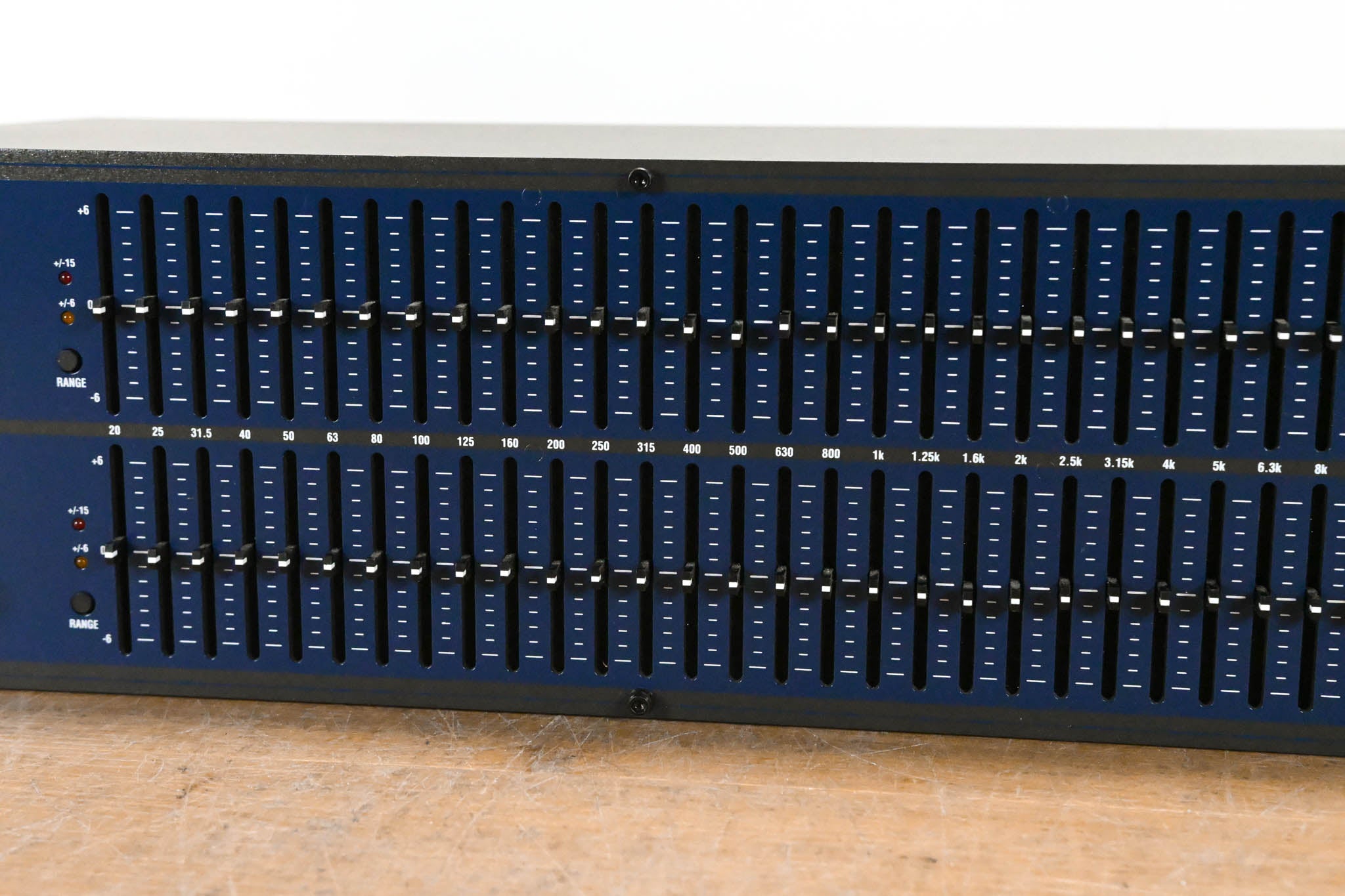 dbx 1231 Dual-Channel 31-Band Graphic Equalizer