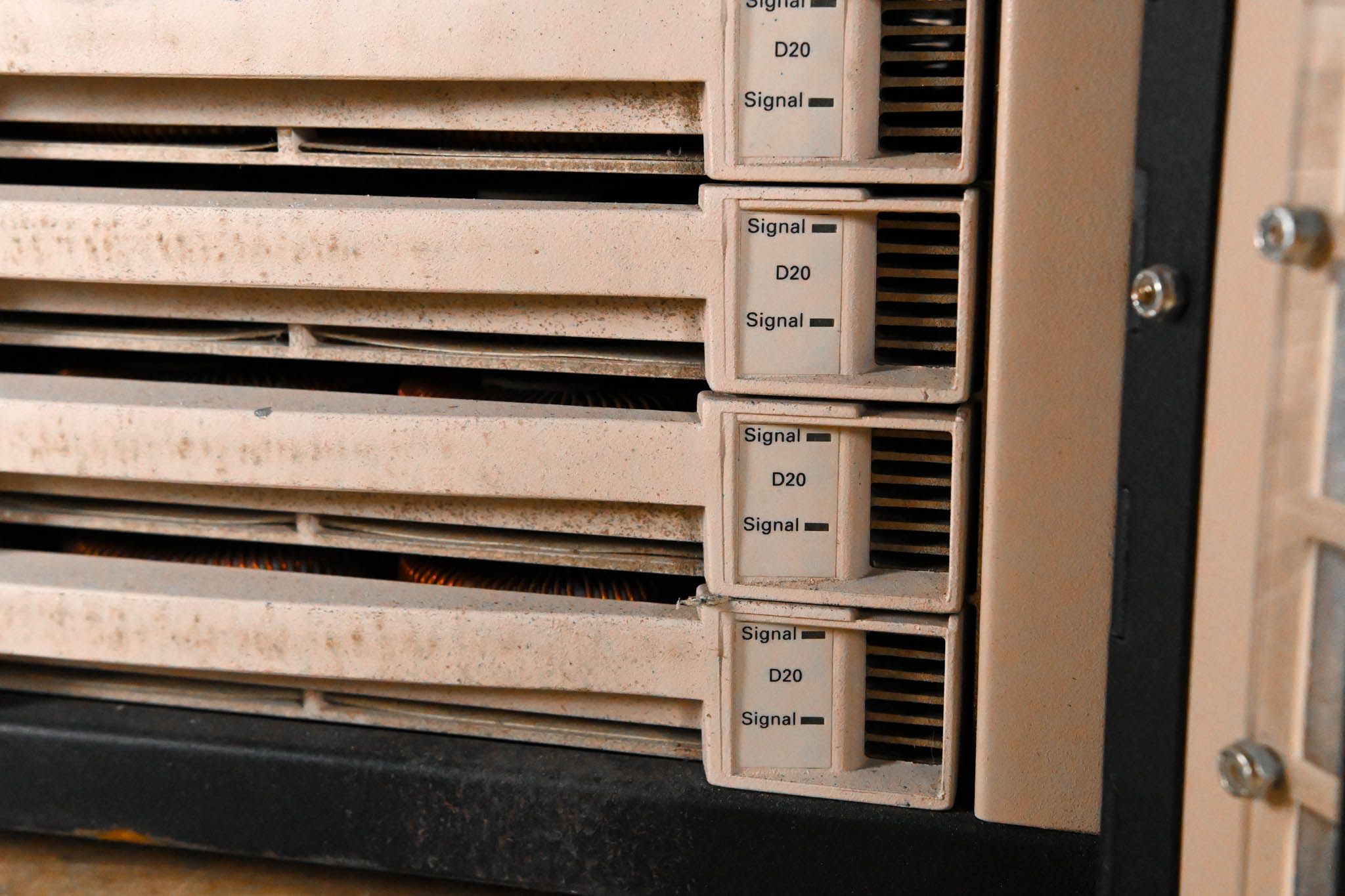 ETC SP-1220B Sensor Dimmer Rack with 6x D20 Modules