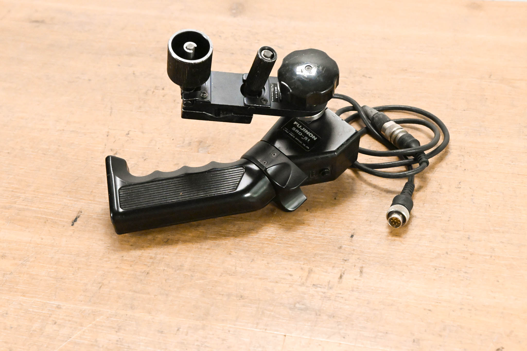 Fujinon SRD-51 Zoom Controller w/ MCA-1A Mounting Clamp