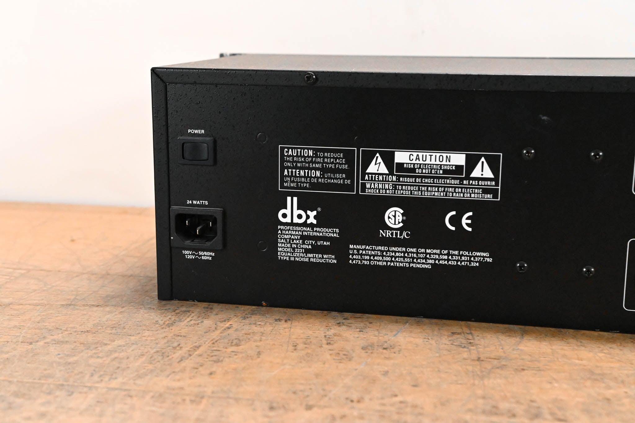 dbx 2231 Dual-Channel 31-Band Graphic Equalizer/Limiter