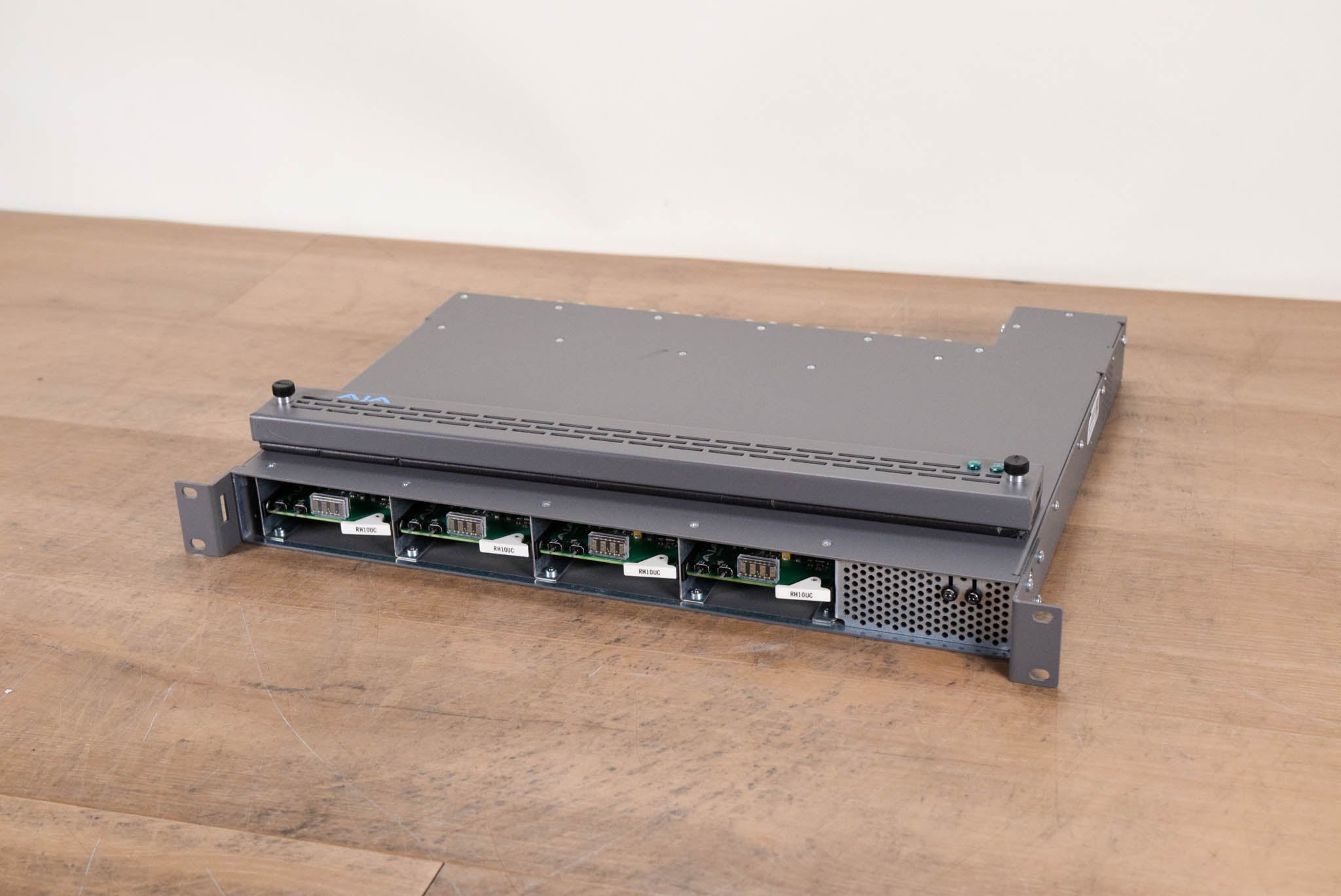 AJA FR1/FR1D R-Series 1RU Rackmount Frame with with four RH10UC Cards