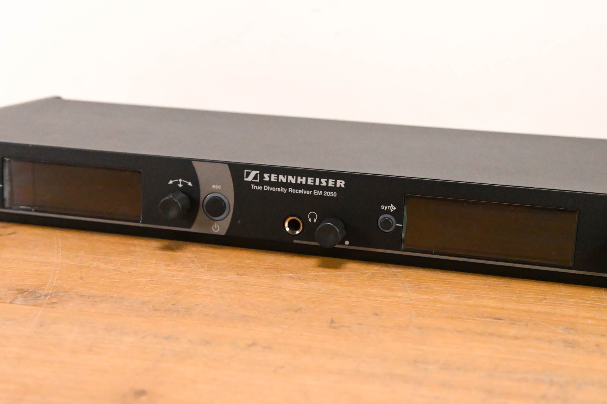 Sennheiser EM 2050 Dual-Channel Wireless Receiver Aw Range: 516-558 MHz