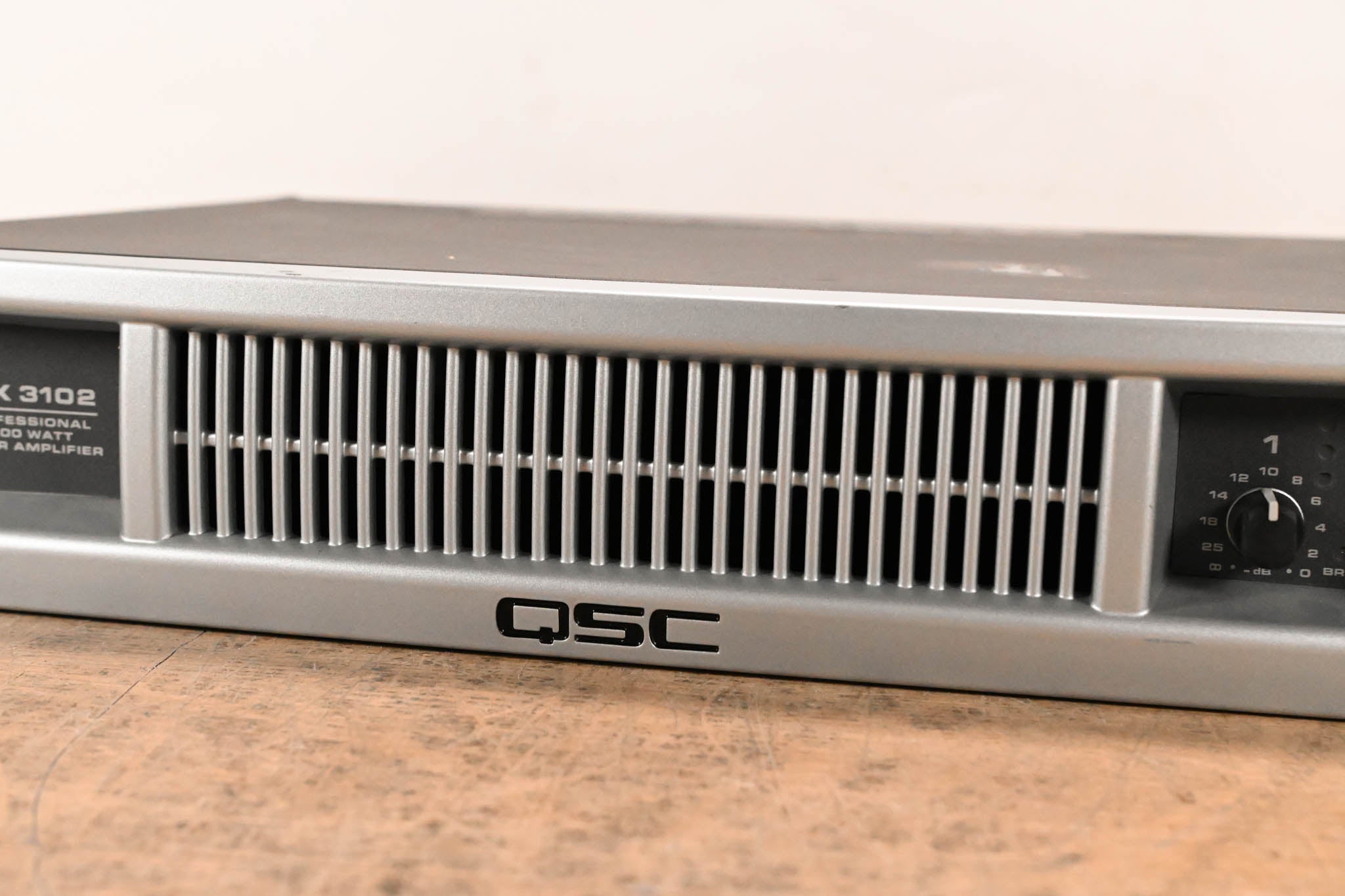QSC PLX3102 2-Channel Power Amplifier