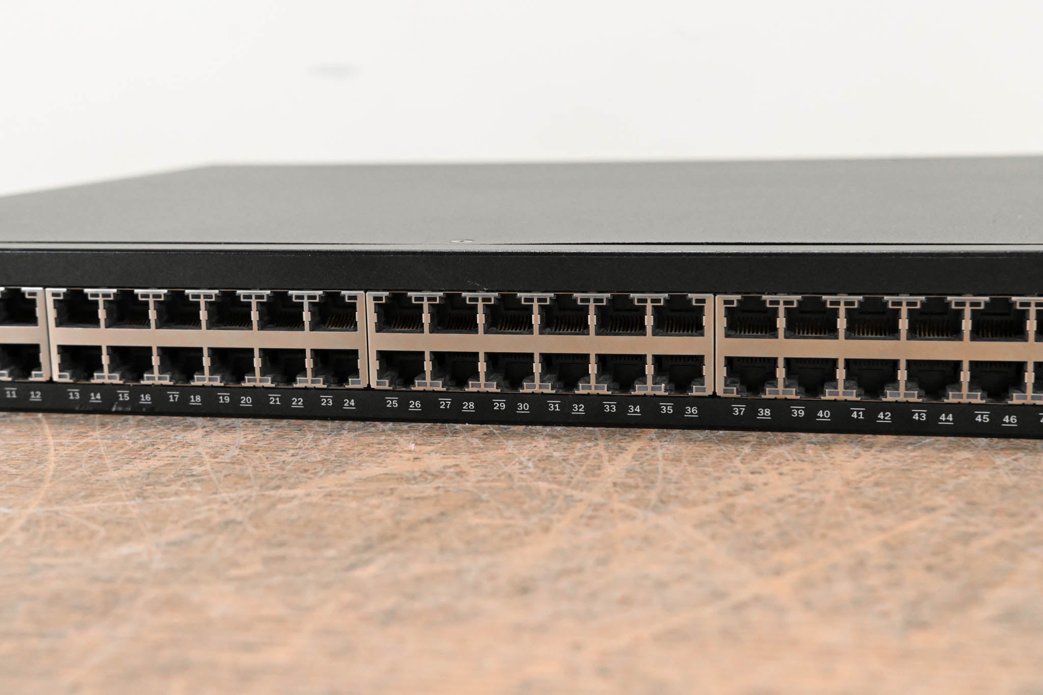 Brocade ICX 7250-48P Network Switch