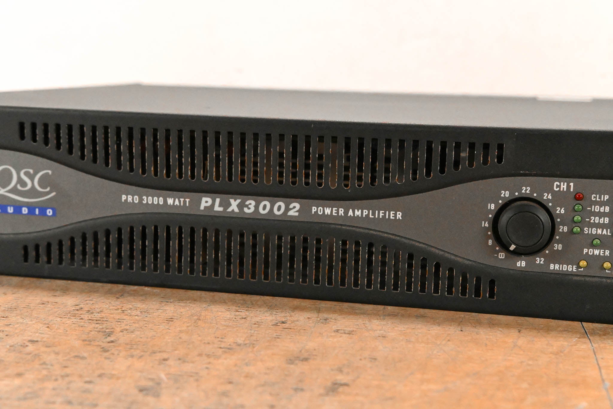 QSC PLX3002 2-Channel Power Amplifier