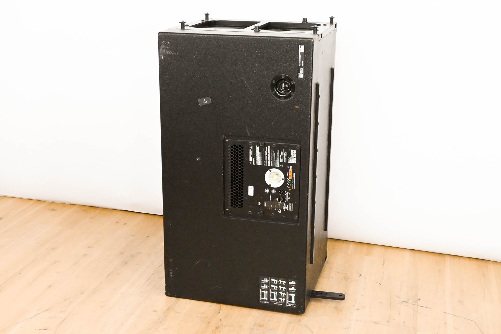 Meyer Sound 600-HP Compact High-Power Subwoofer